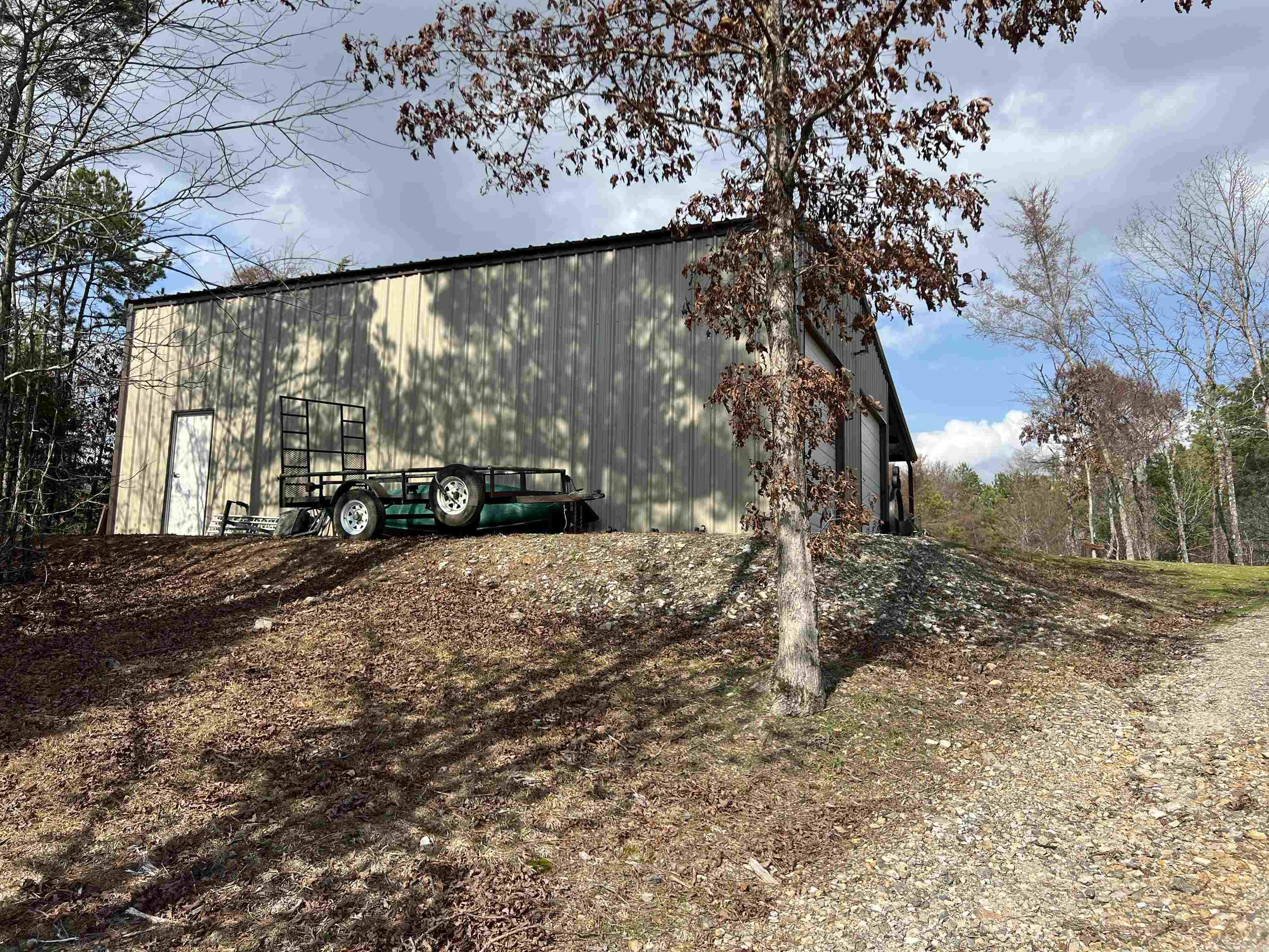 46 Hawkeye  Mount Ida, AR