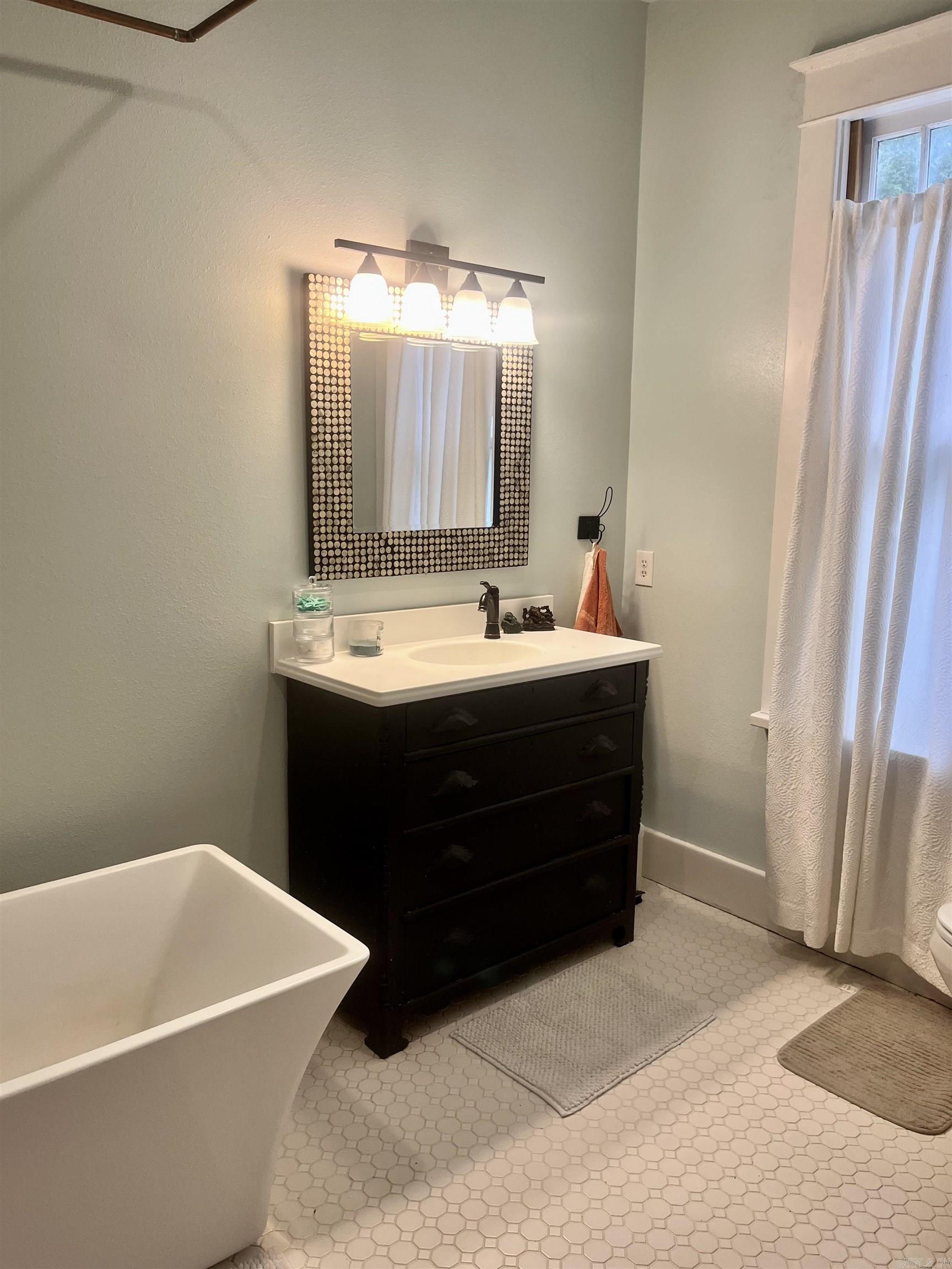 1823 Scott  Conway, AR