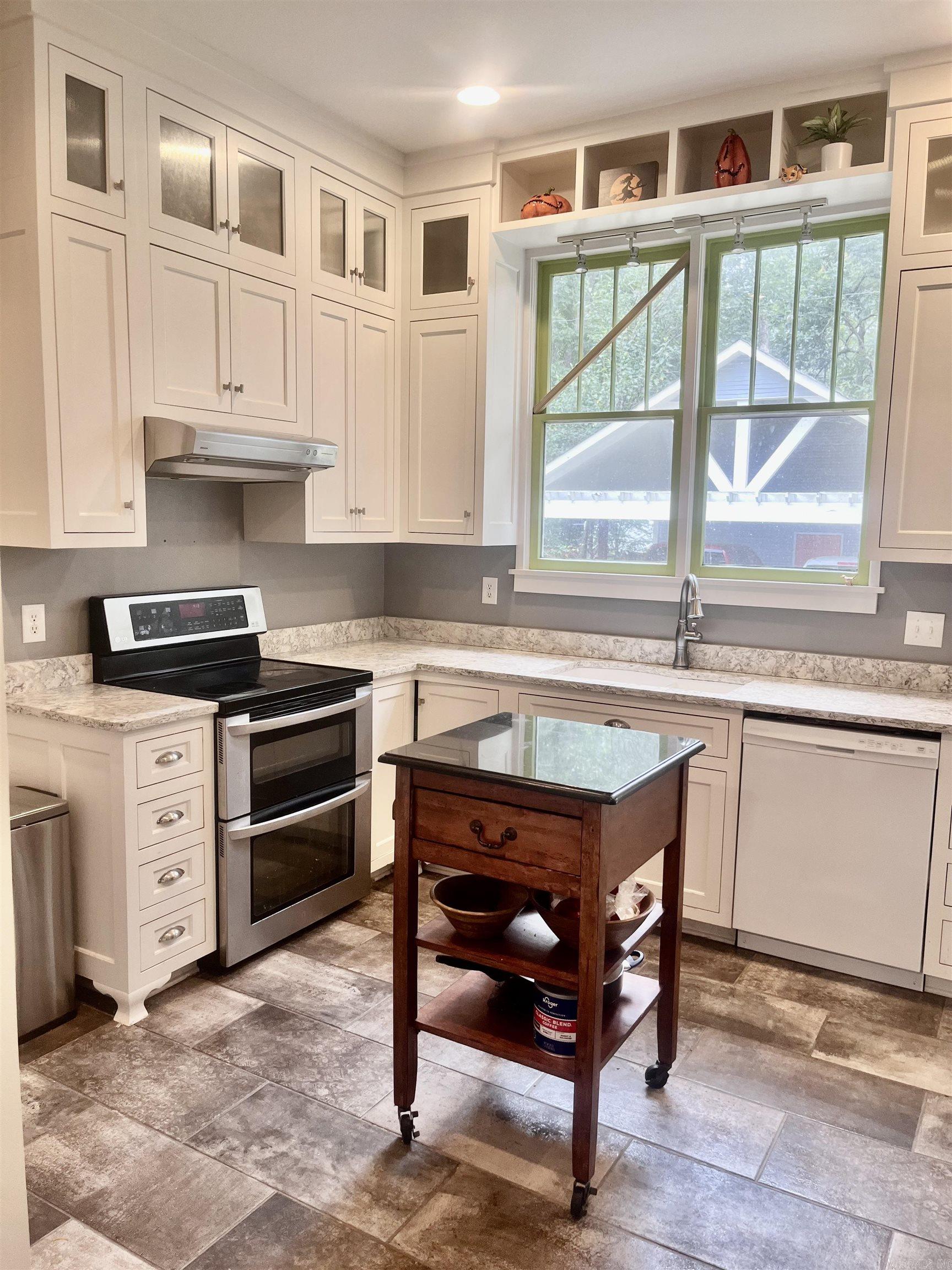 1823 Scott  Conway, AR