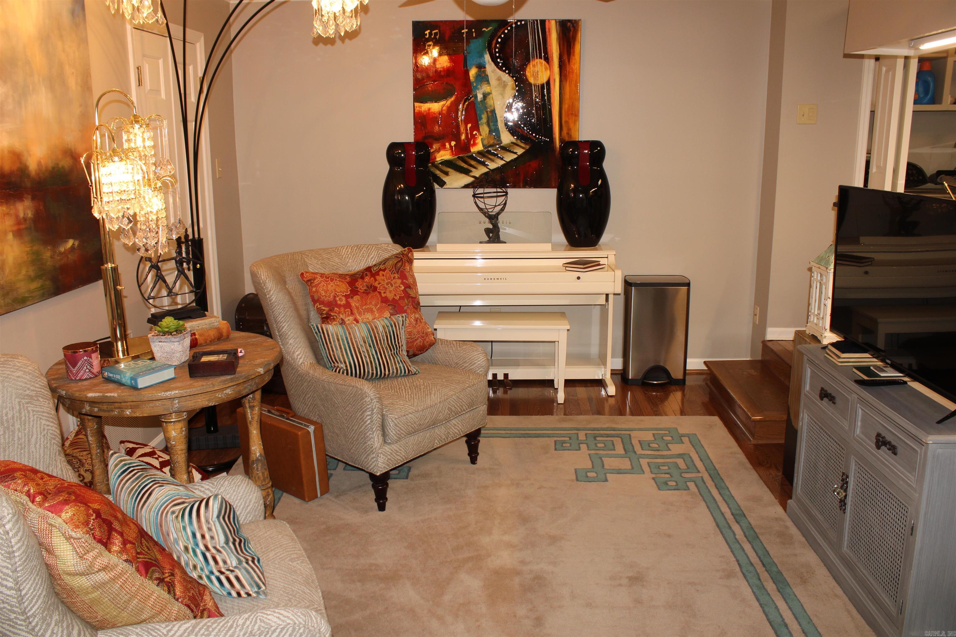 25 Windsor  Little Rock, AR