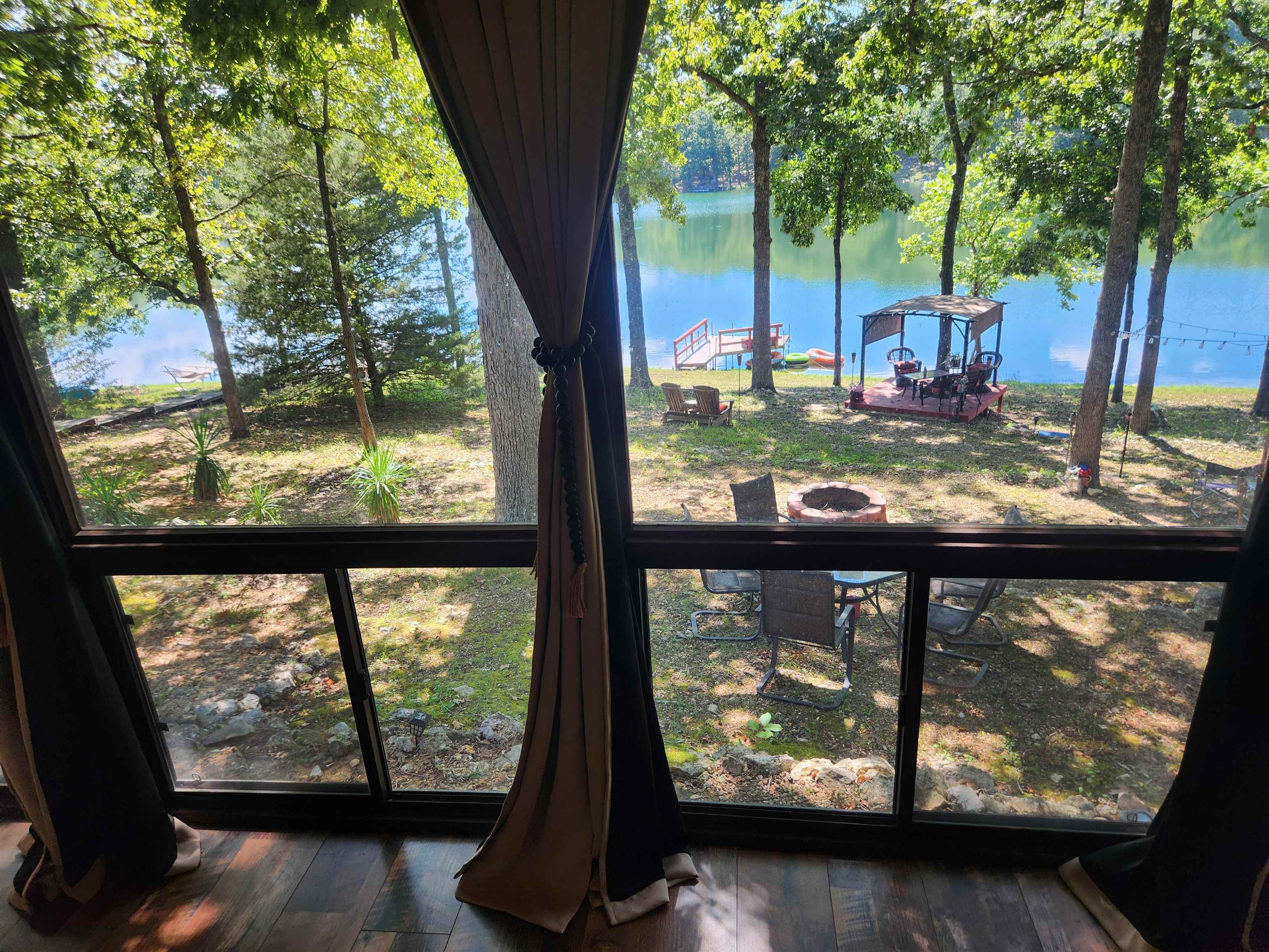 43 E Lakeshore  Highland, AR