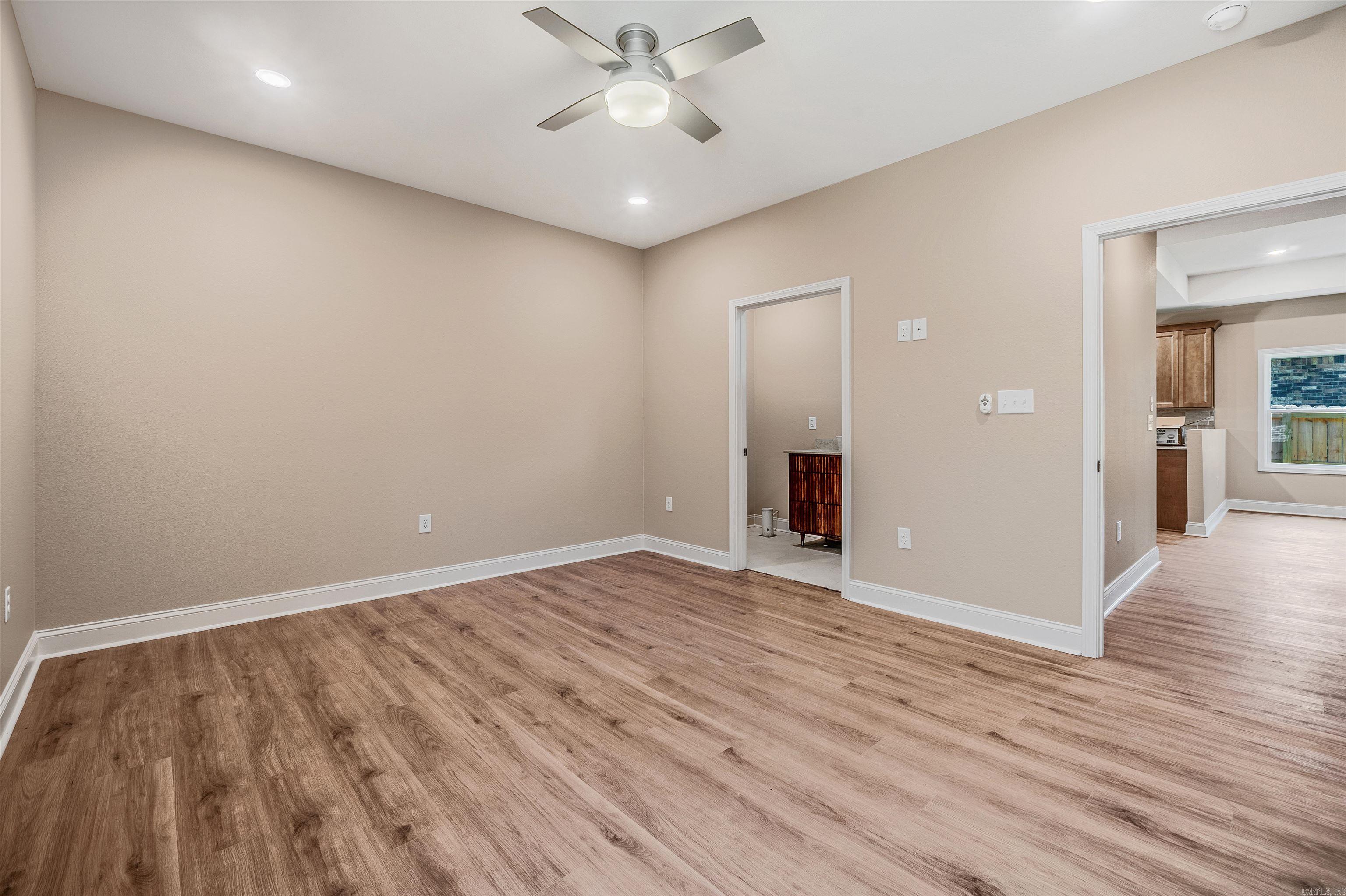 1019 N Jeff Davis  Jacksonville, AR