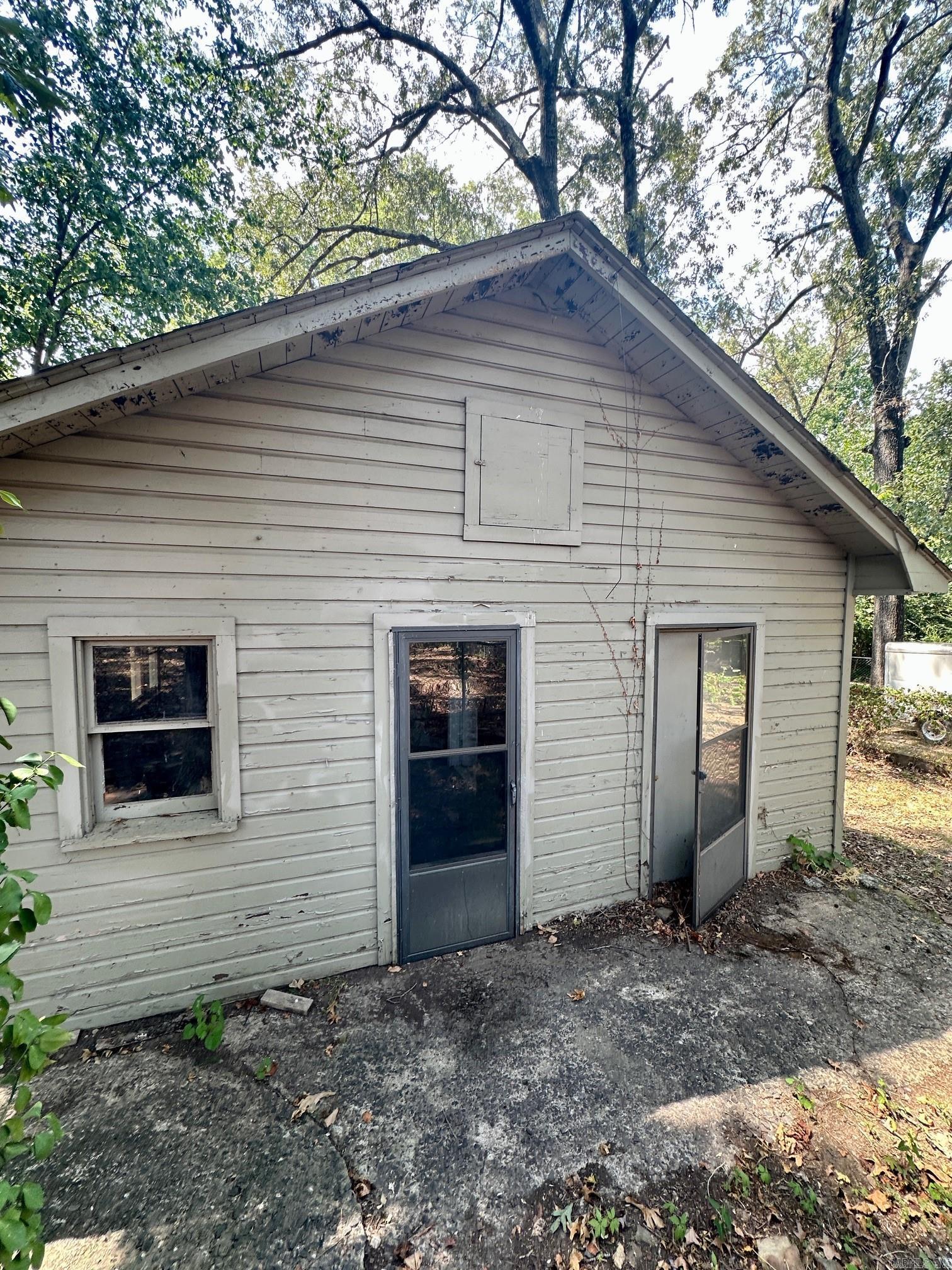107 Beverly Avenue Sherwood, AR 72120-5401