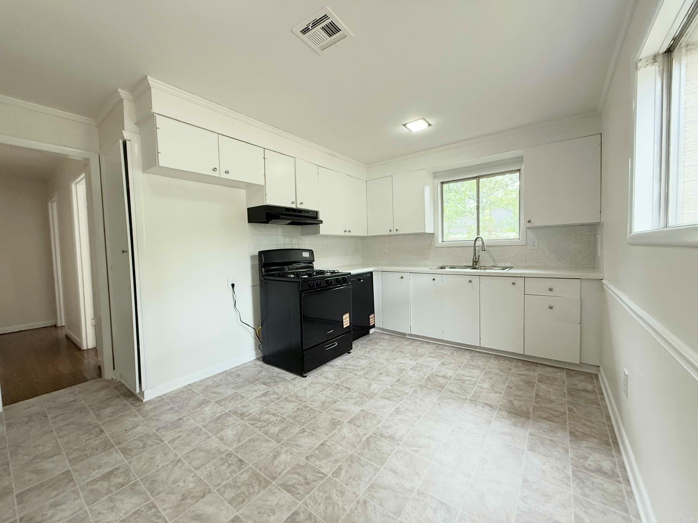 107 Beverly Avenue Sherwood, AR 72120-5401