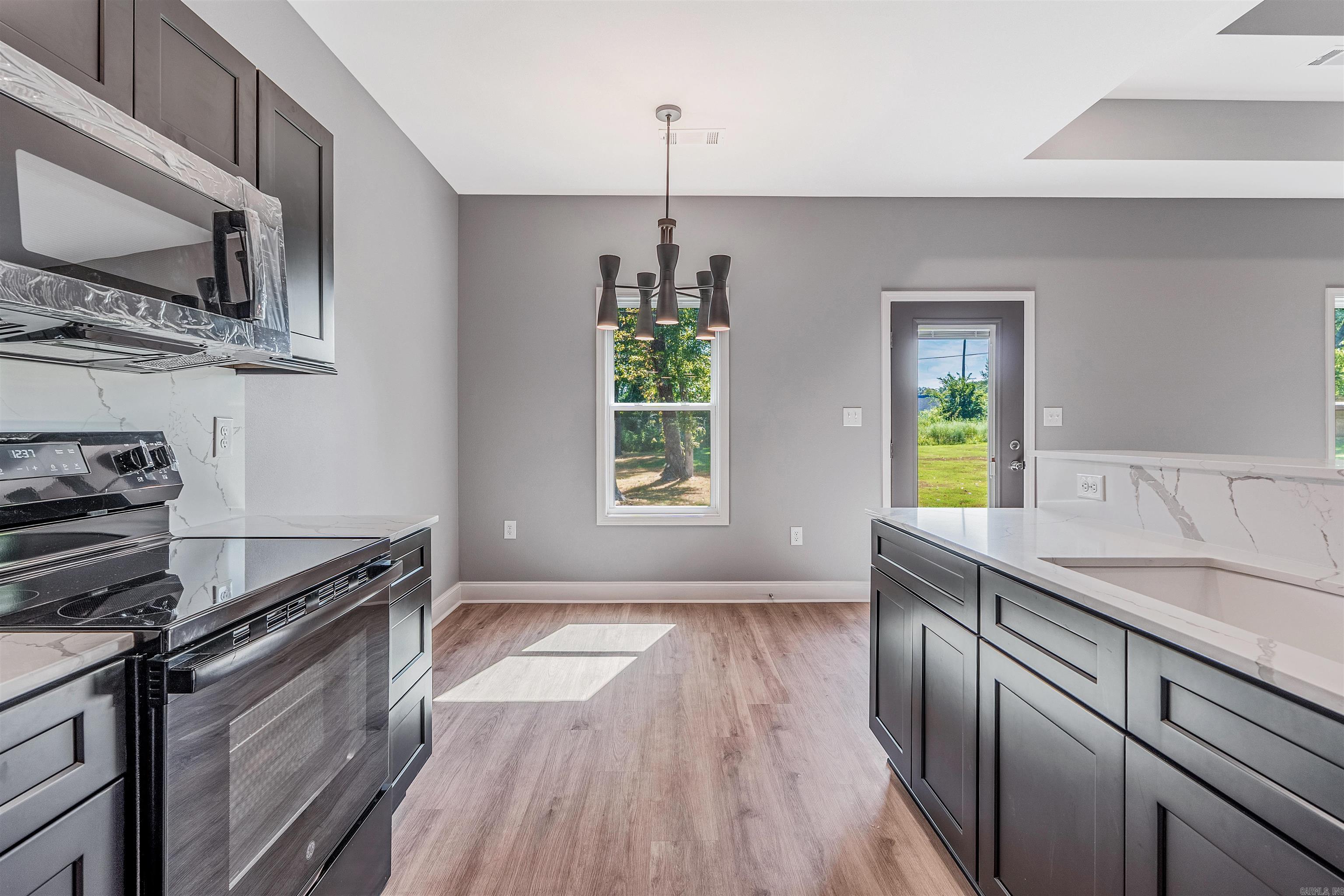 1021 N Jeff Davis  Jacksonville, AR