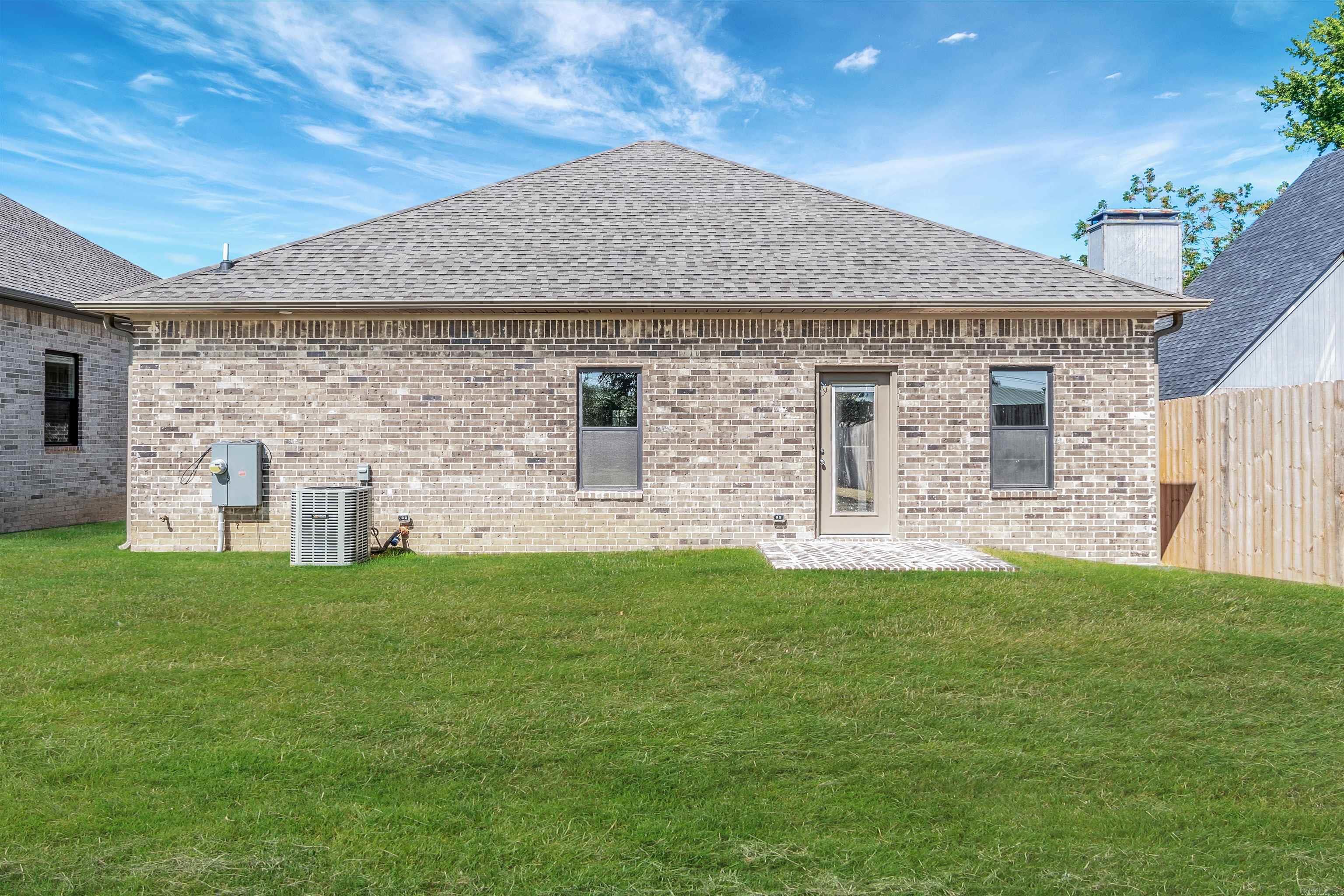 1021 N Jeff Davis  Jacksonville, AR
