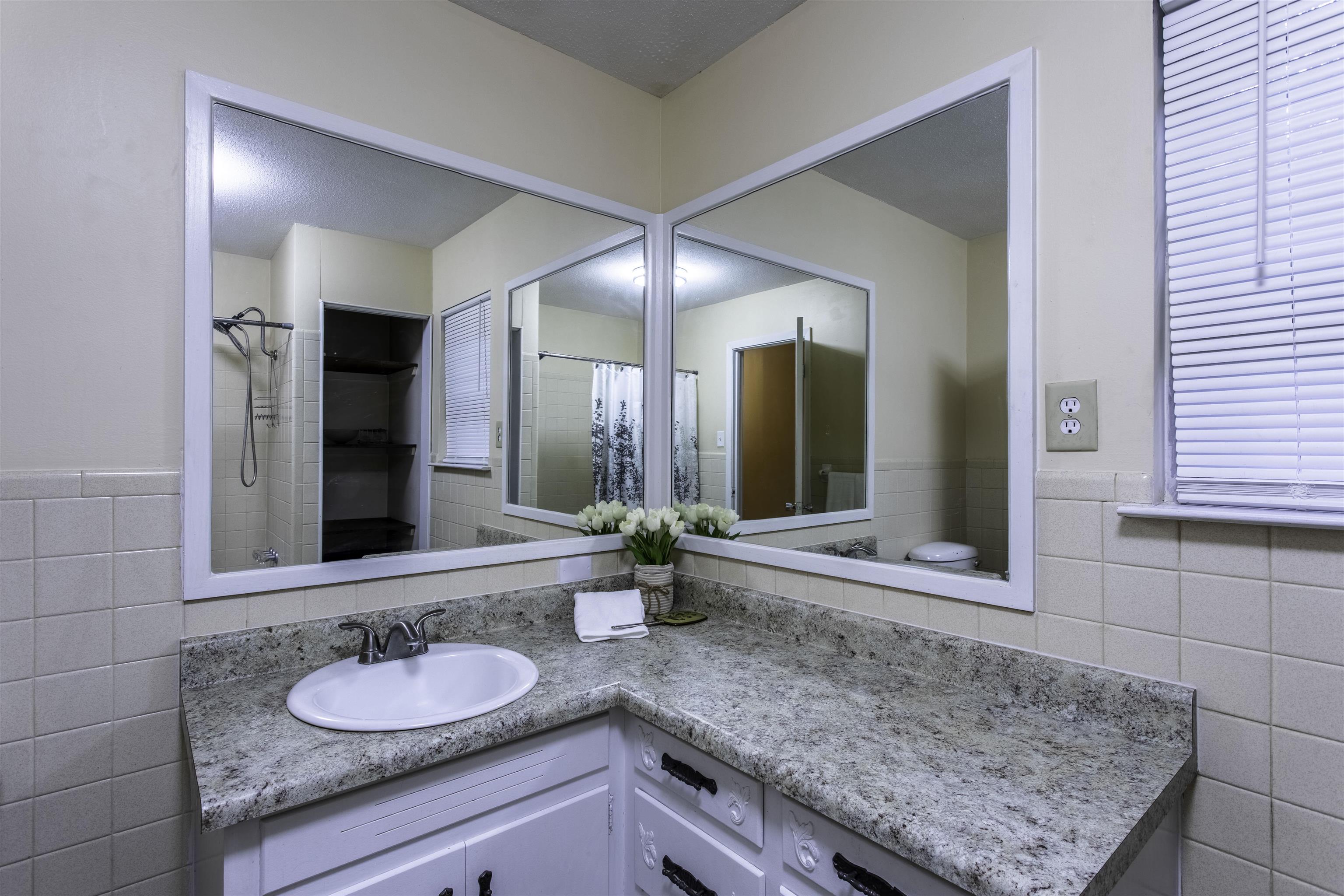 1 Paracas Trace Cherokee Village, AR 72529