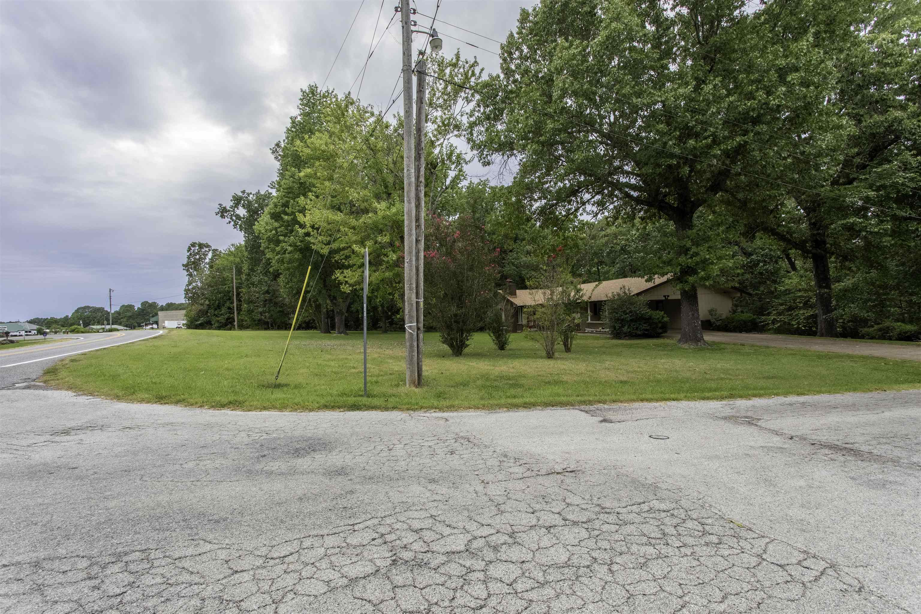 1 Paracas Trace Cherokee Village, AR 72529