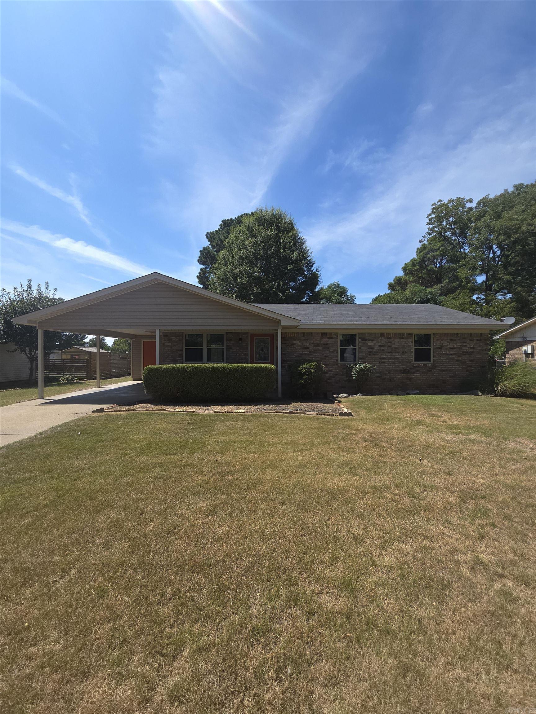 19 Robbye  Searcy, AR