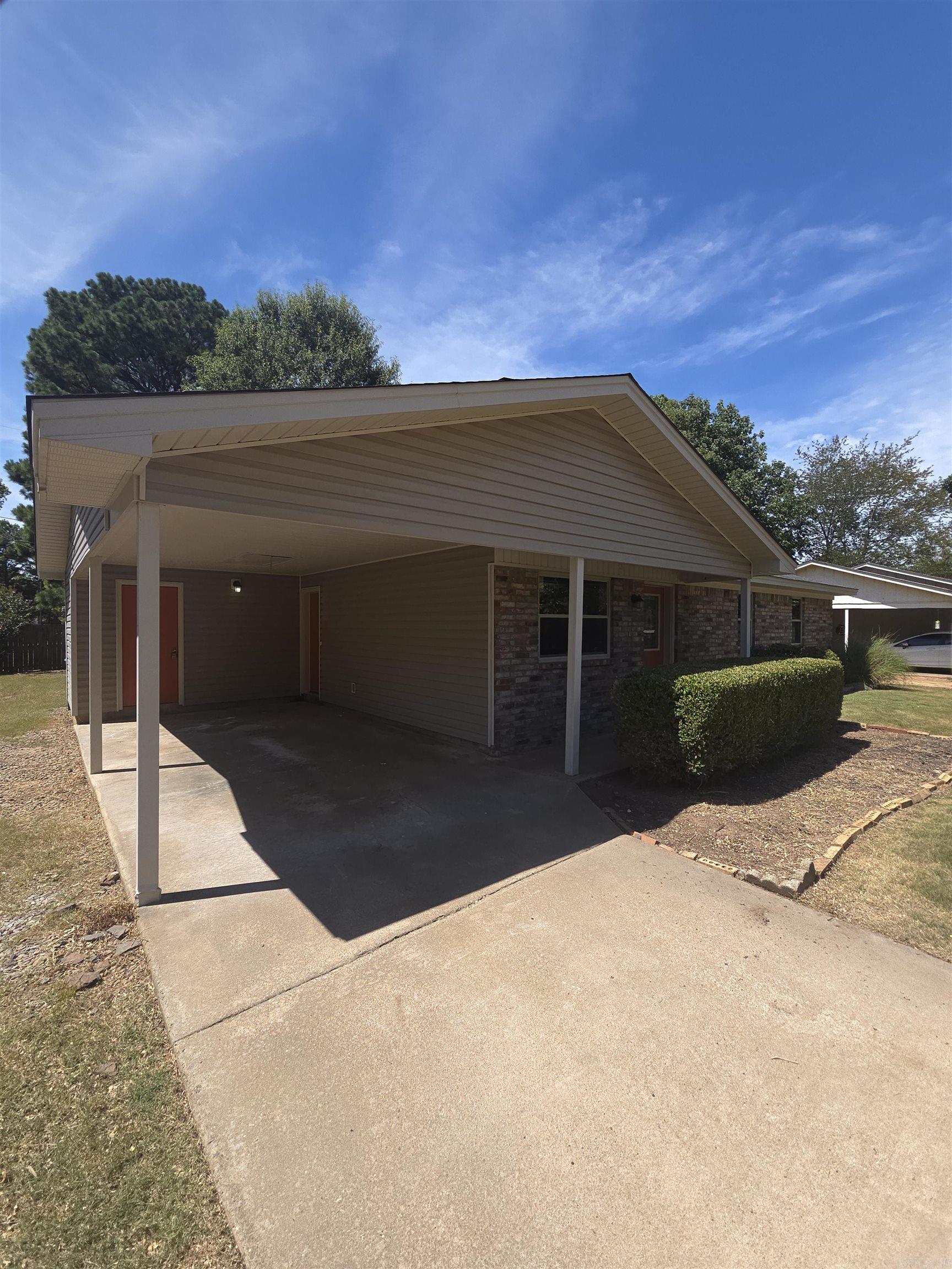 19 Robbye  Searcy, AR