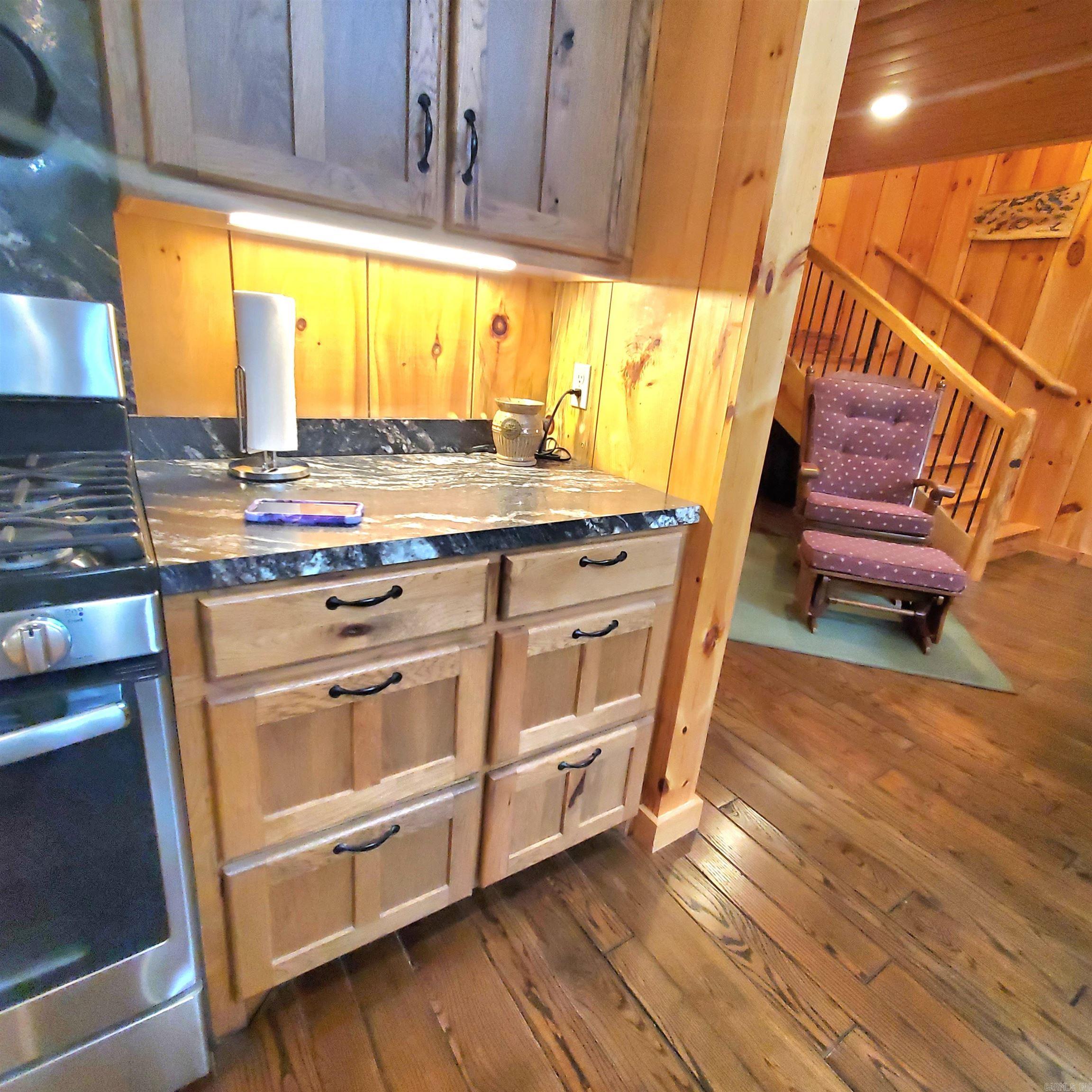 1381 Mitchell  Mountain View, AR