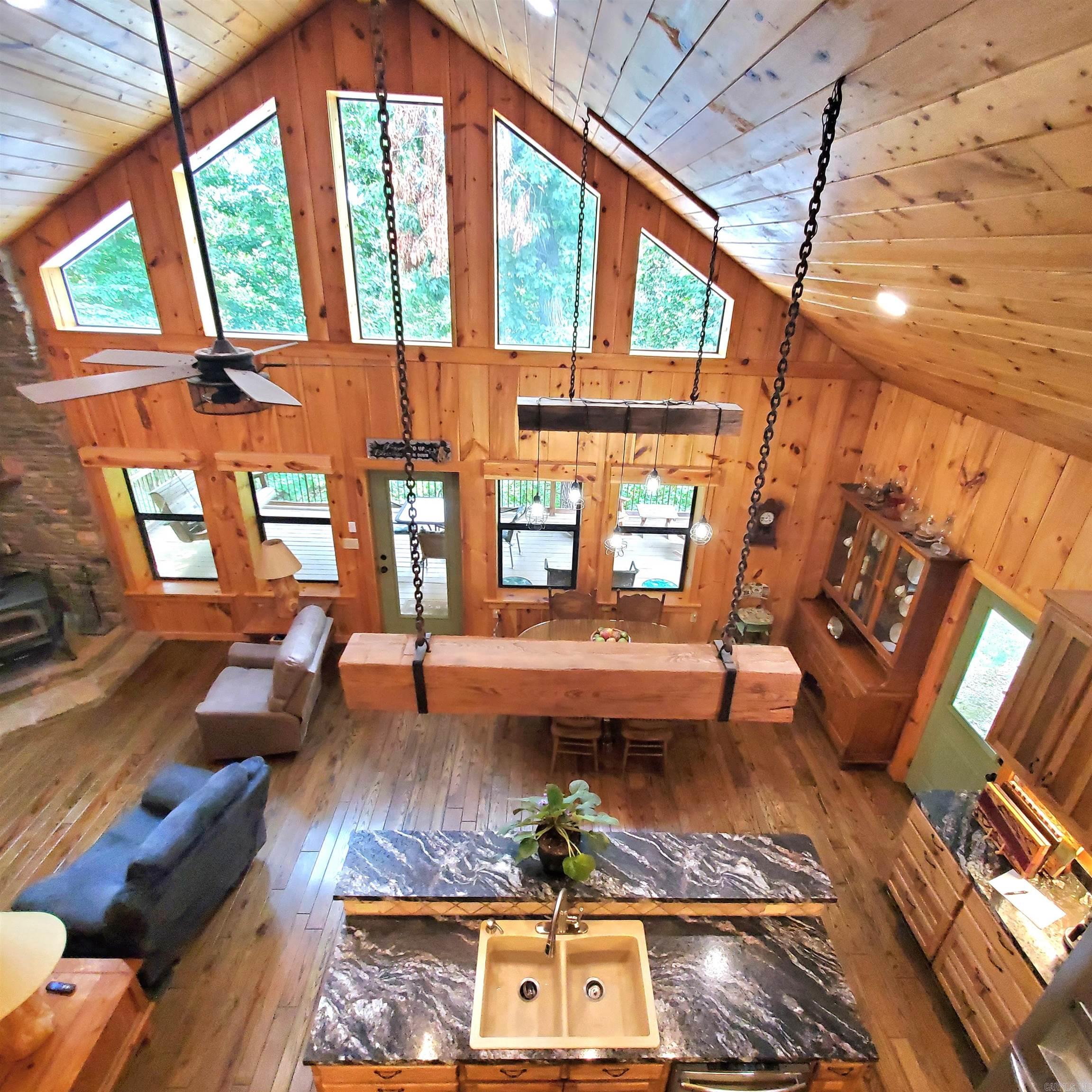 1381 Mitchell  Mountain View, AR
