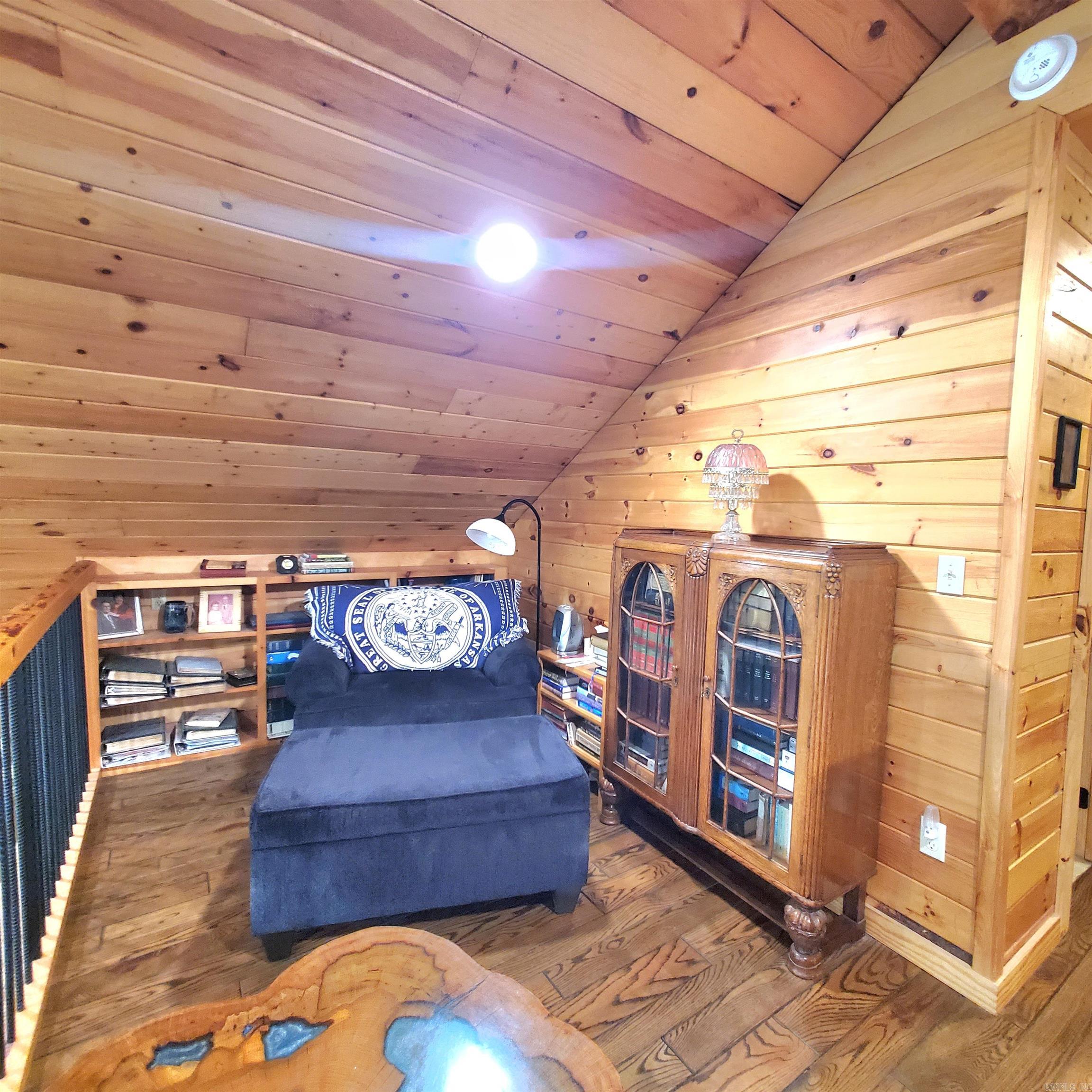 1381 Mitchell  Mountain View, AR