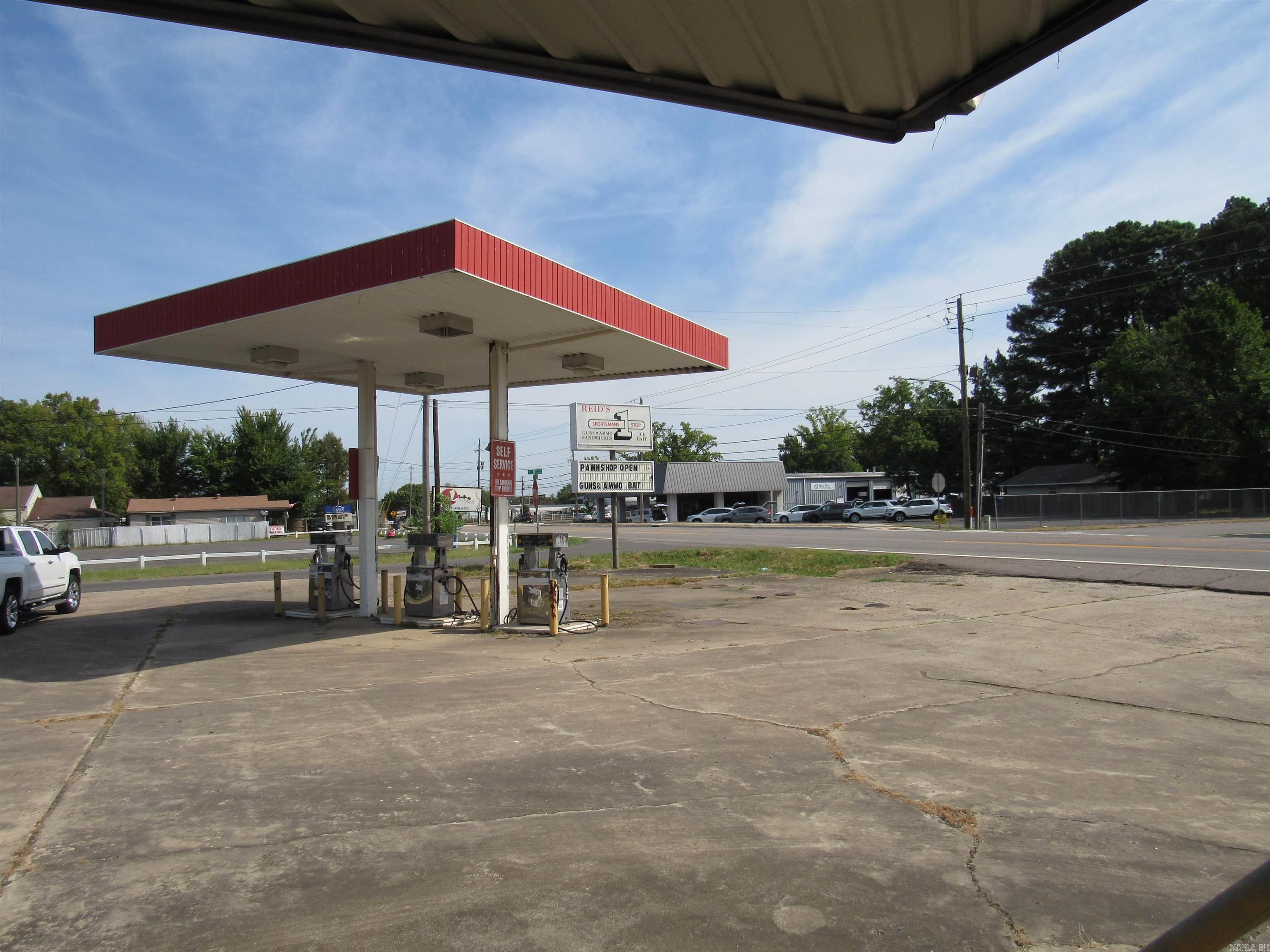 800 S Knoxville Avenue  Russellville, AR