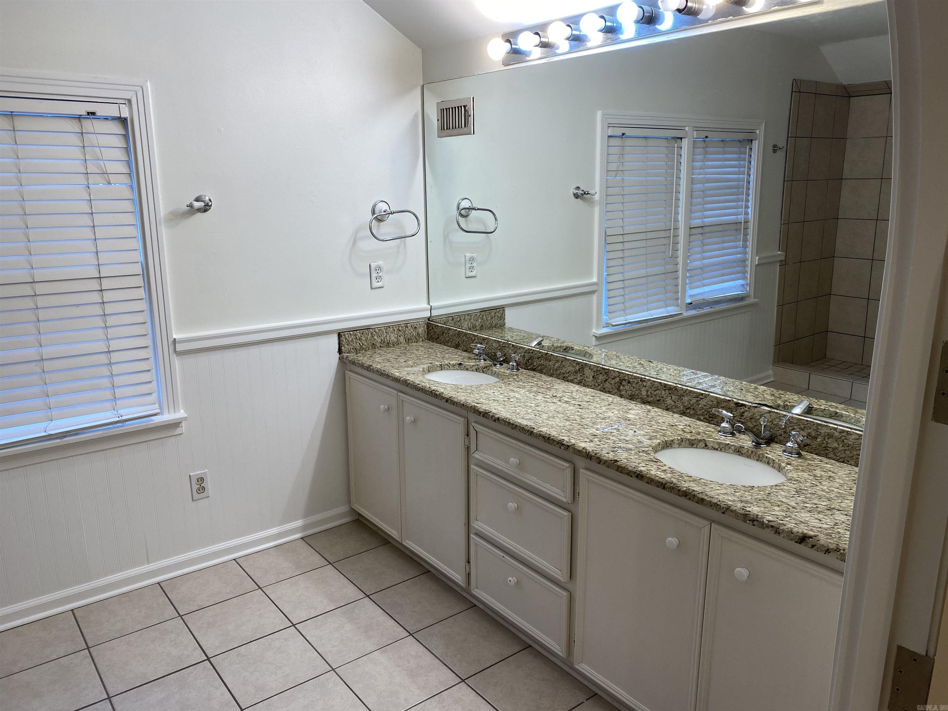 4817 Kavanaugh  Little Rock, AR