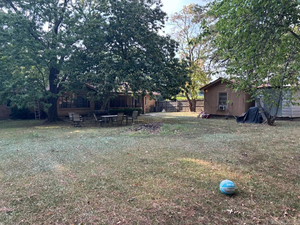 1330 N Jackson  Magnolia, AR
