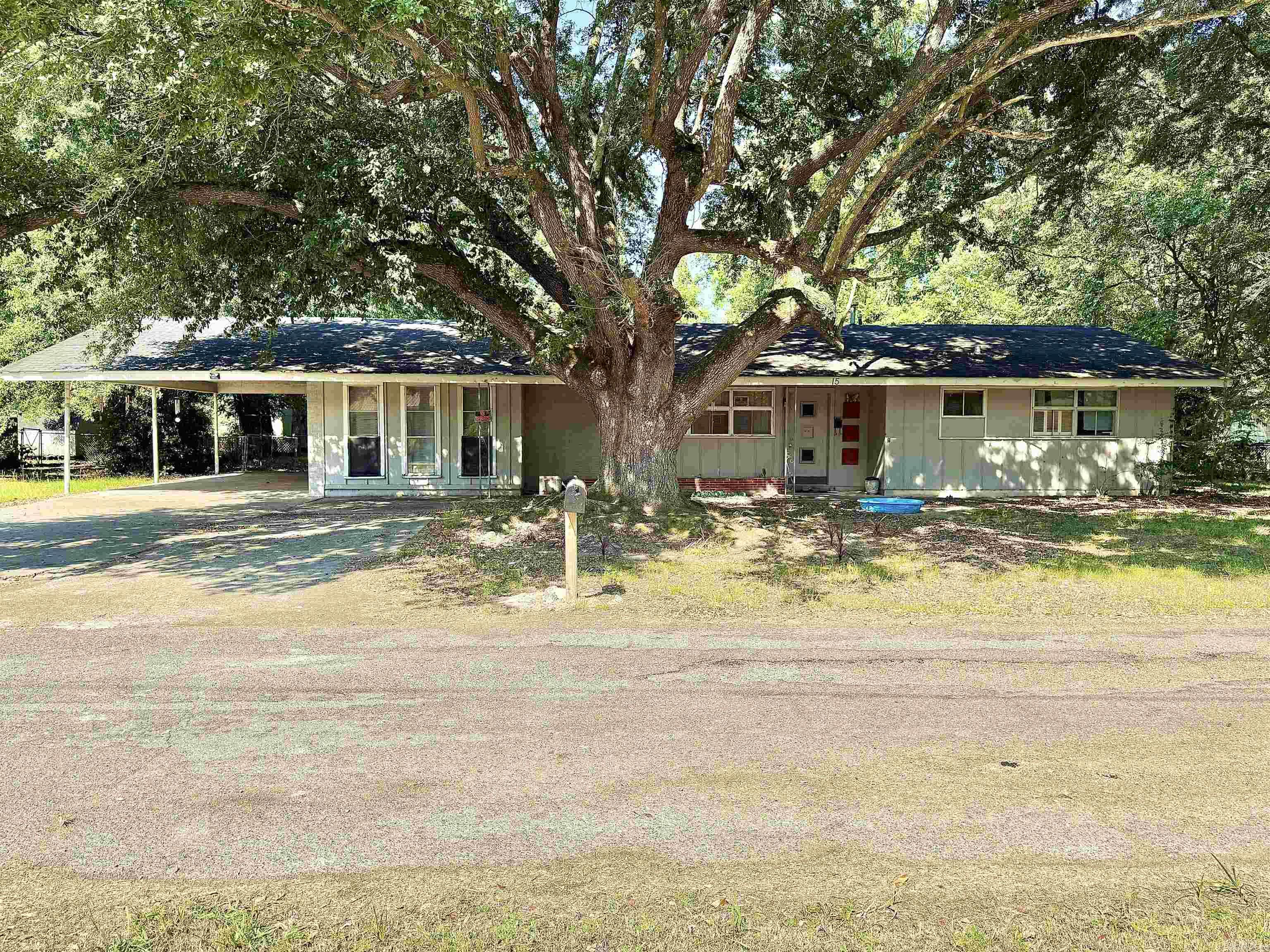 15 MAULDING  Dermott, AR