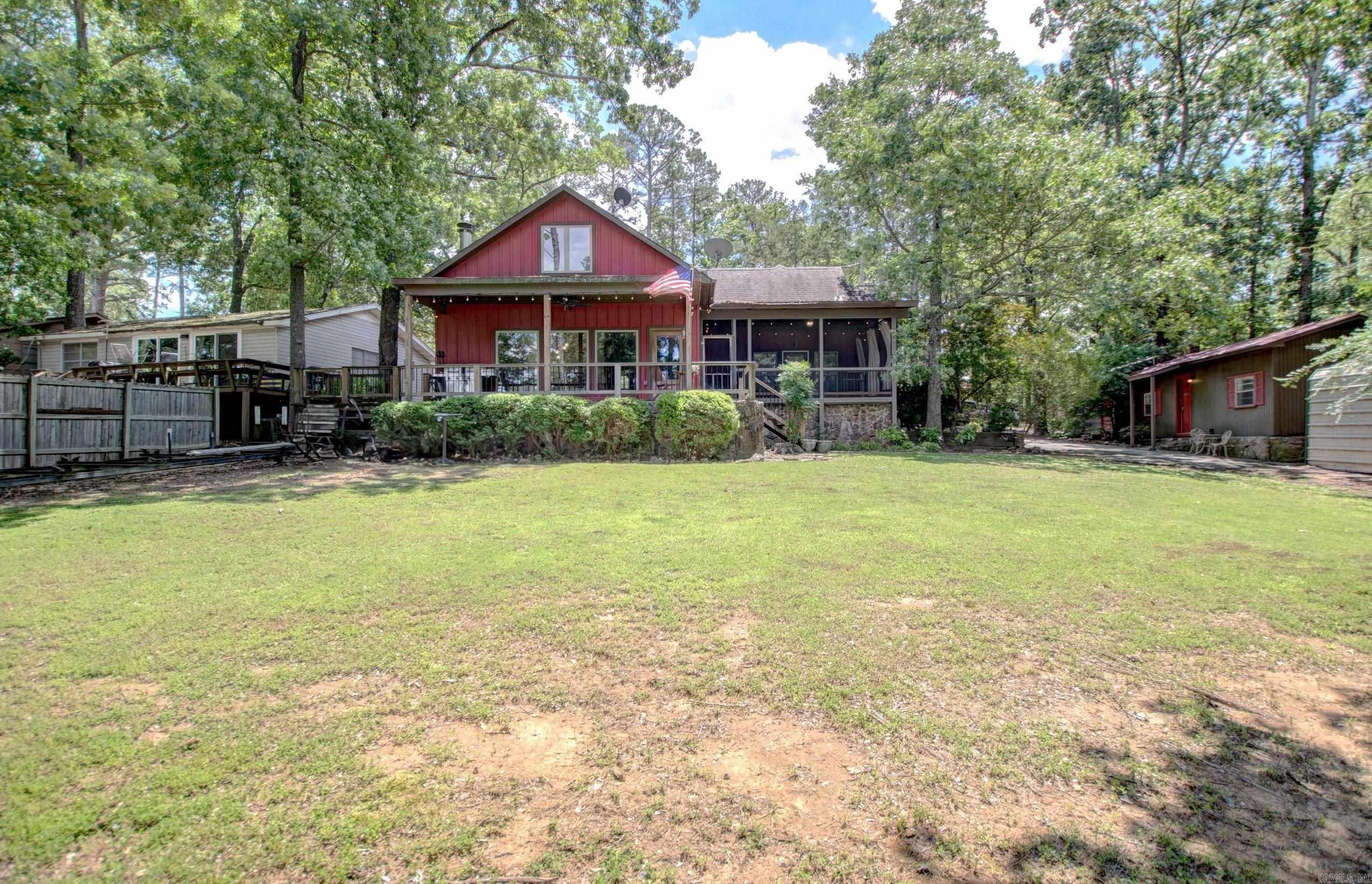 30 Cedar  Higden, AR