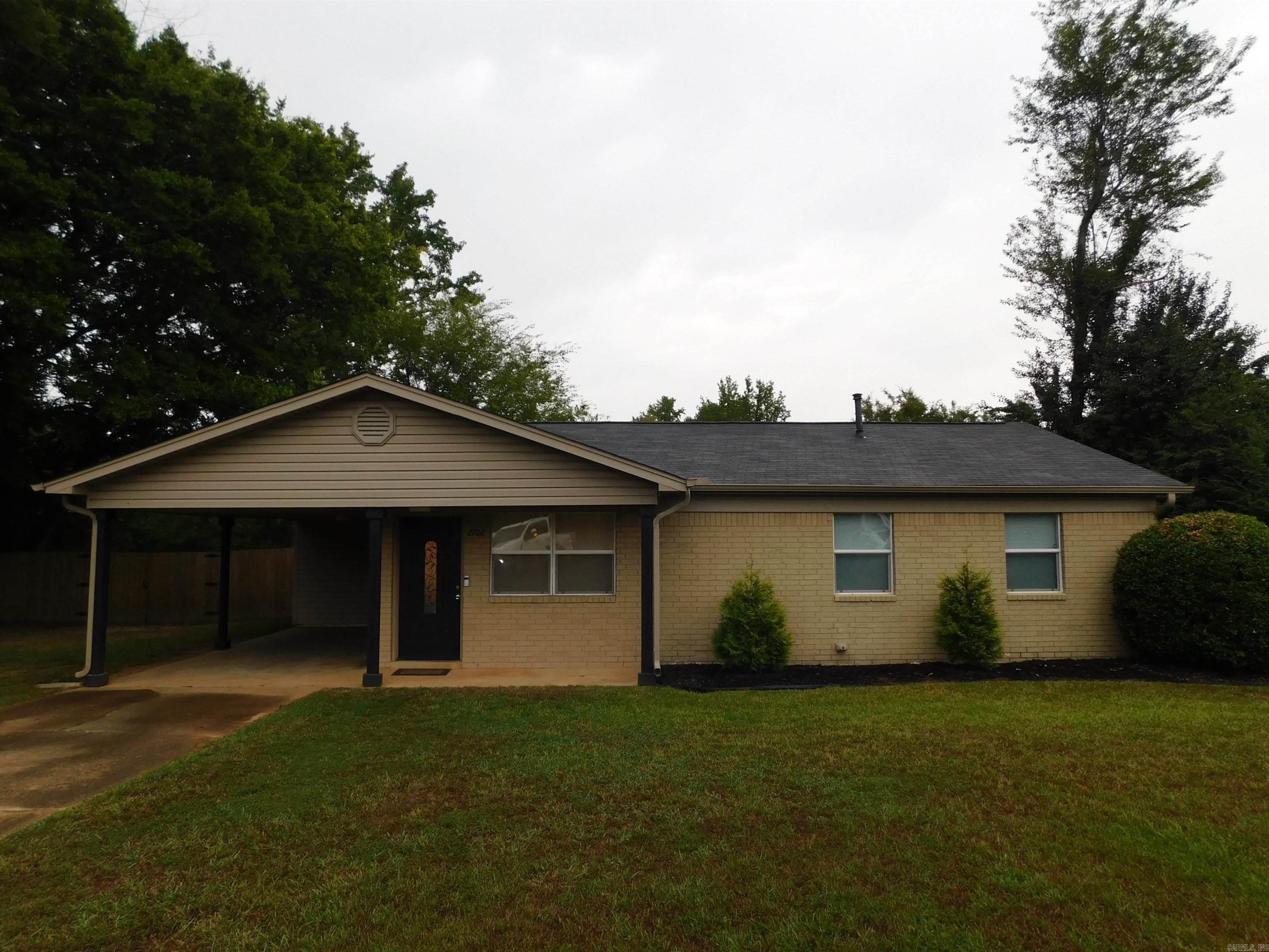 2702 Indian Hills  Benton, AR
