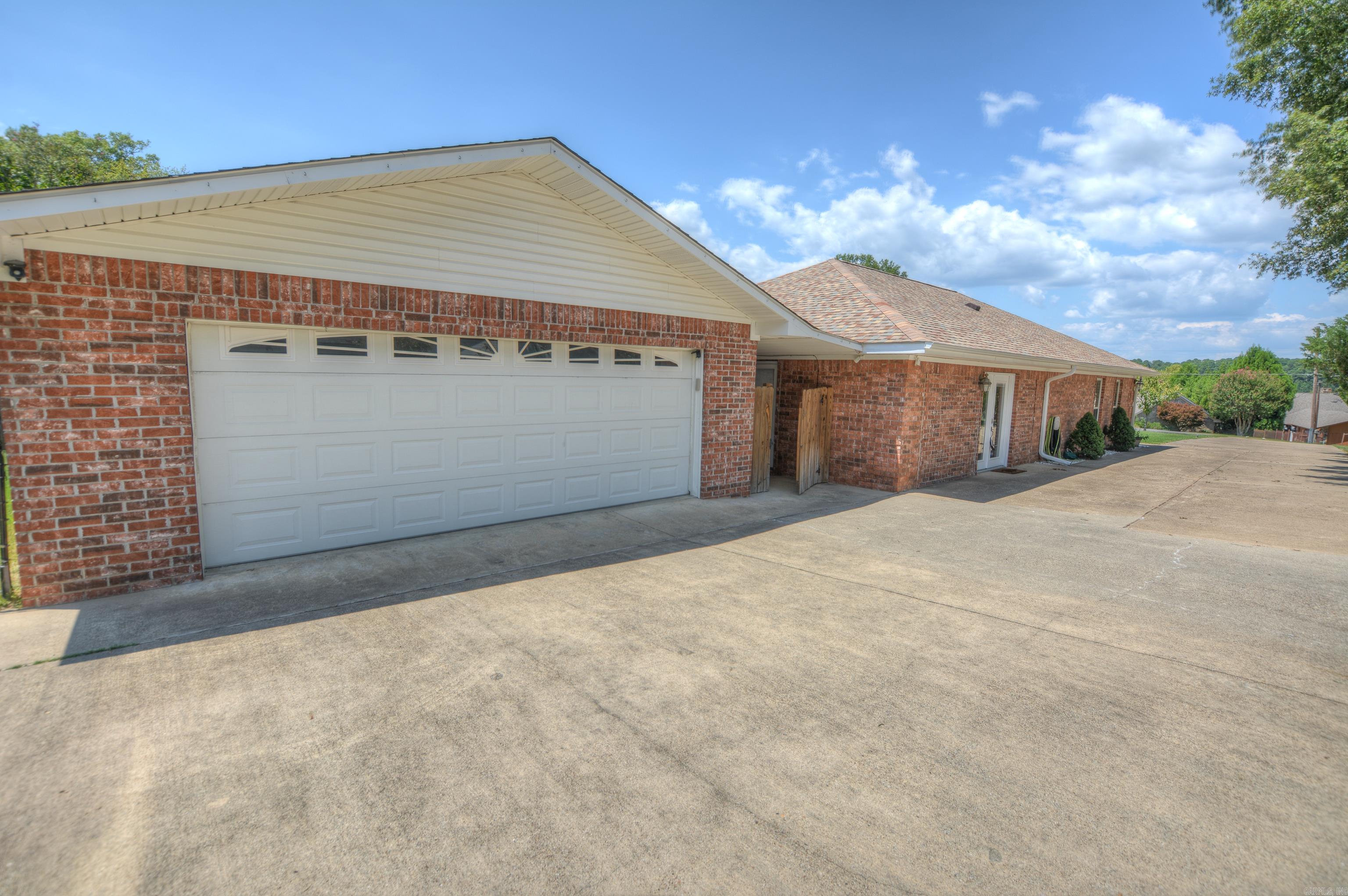 411 Beachview  Hot Springs, AR