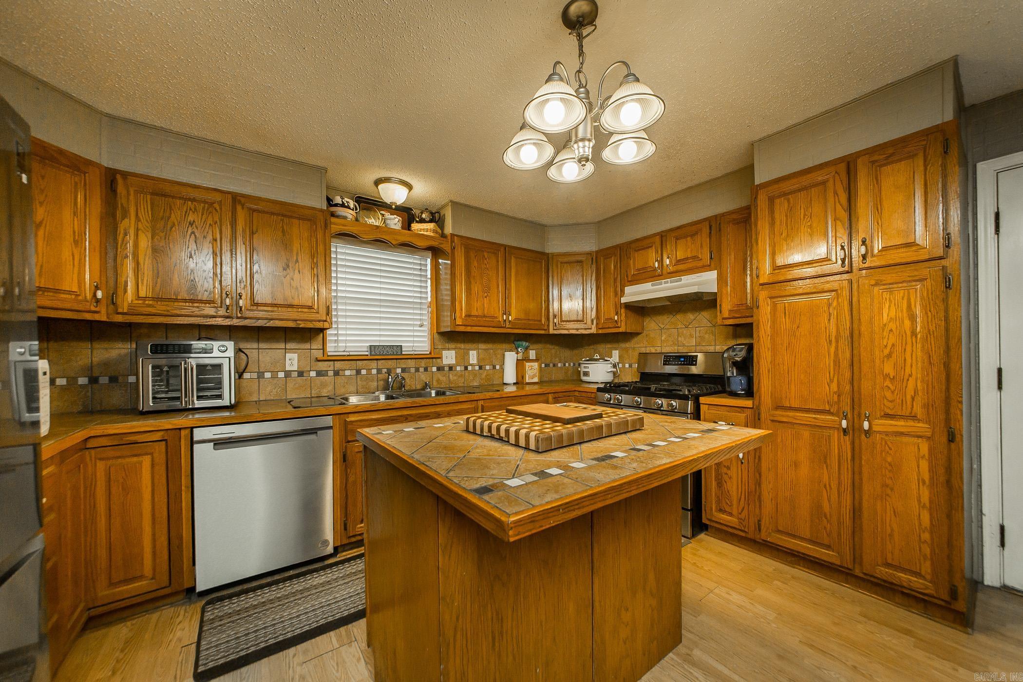 271 Trailwood Drive Austin, AR 72007