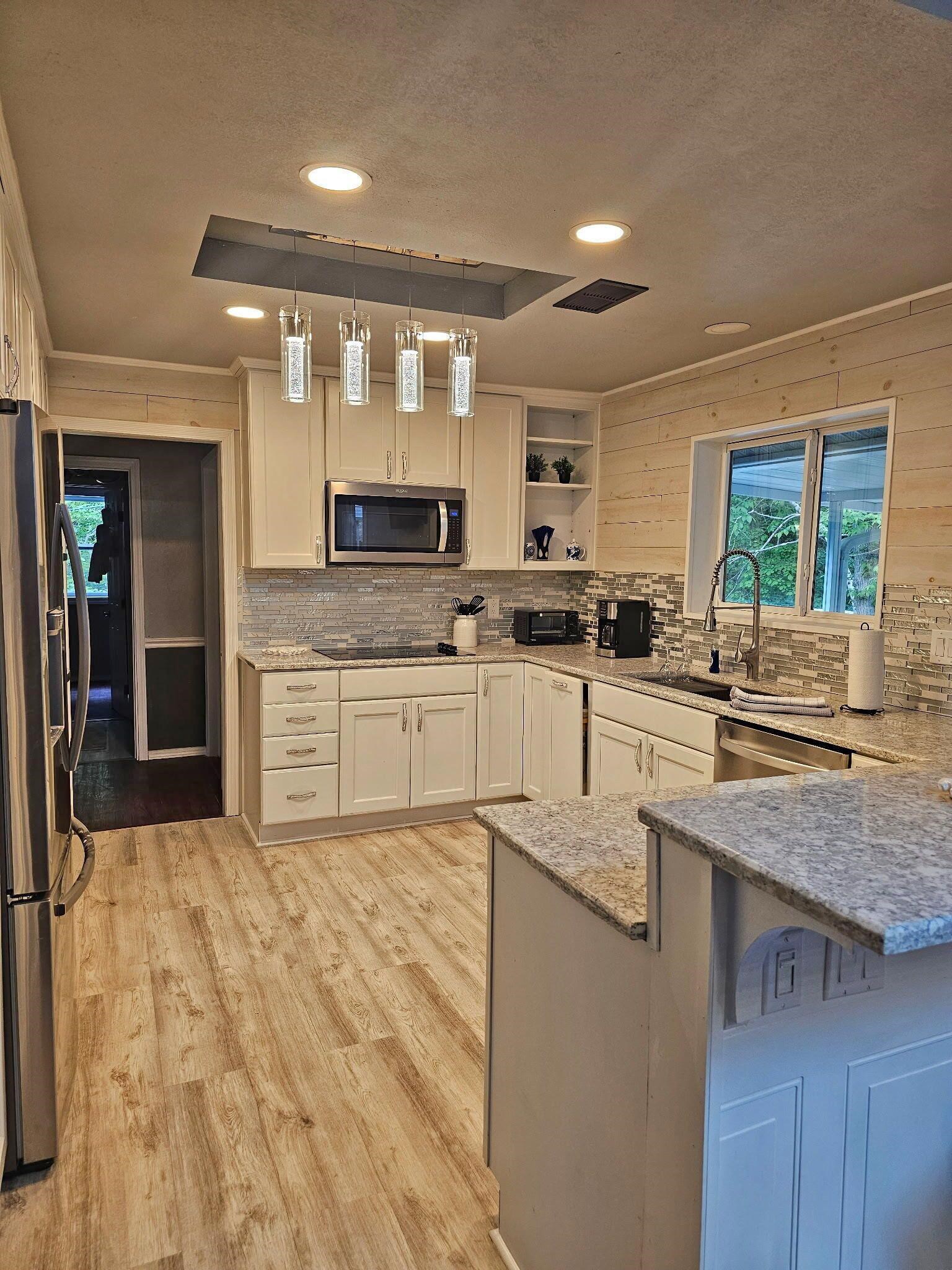 39 Riverview Circle Hardy, AR 72542
