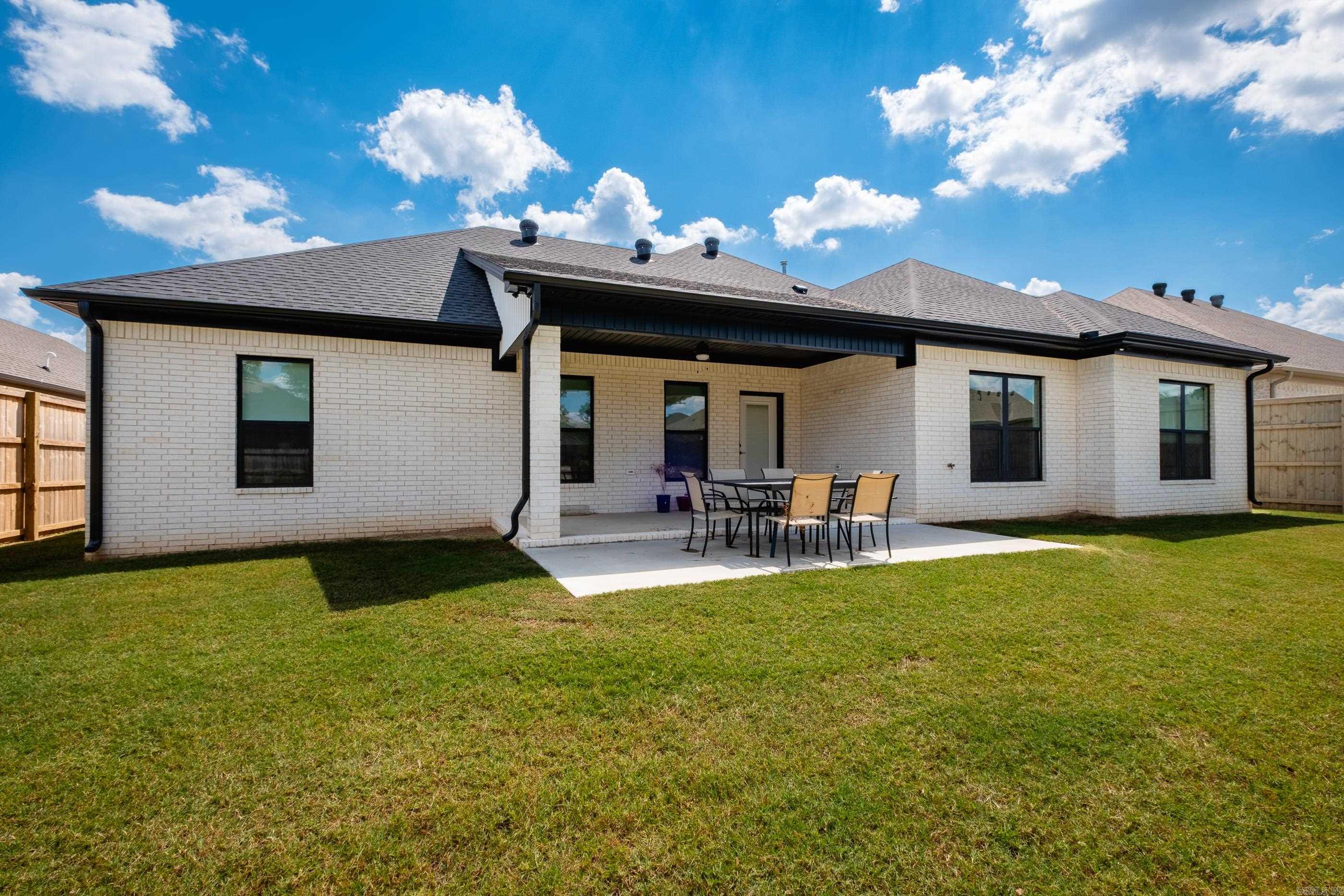 2342 Holly Hill Dr  Conway, AR