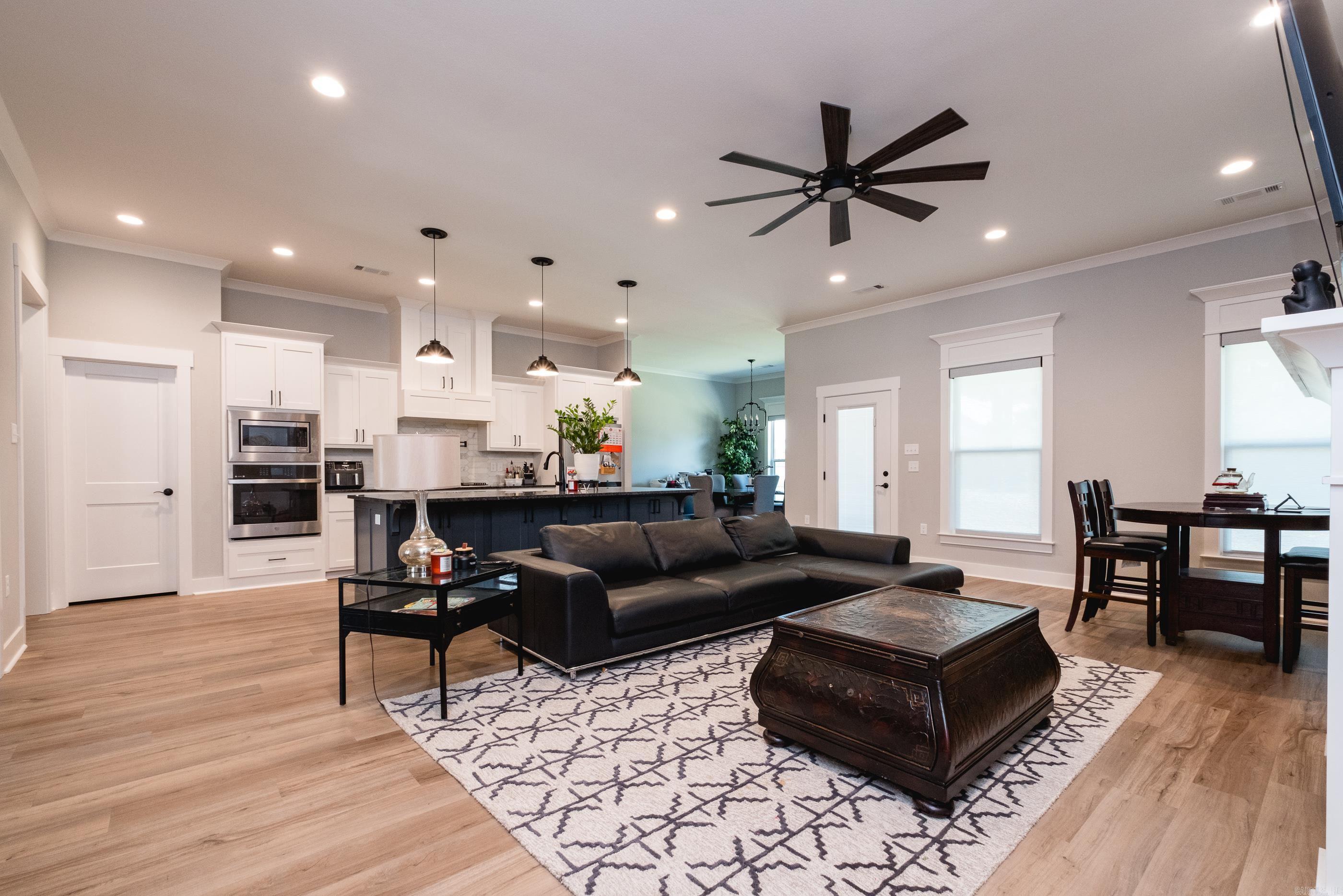 2342 Holly Hill Dr  Conway, AR