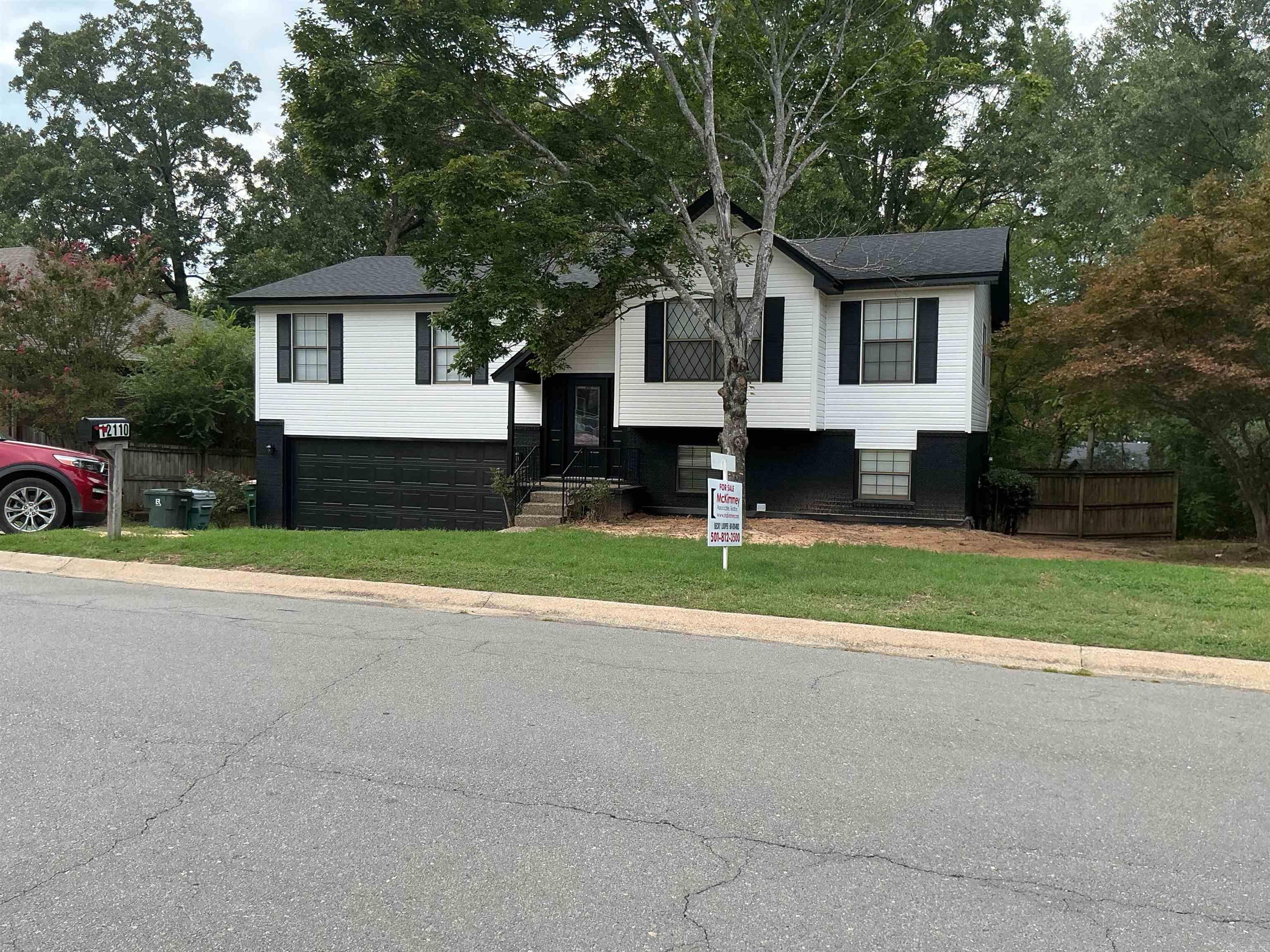 12110 Pleasant Tree Drive Little Rock, AR 72211