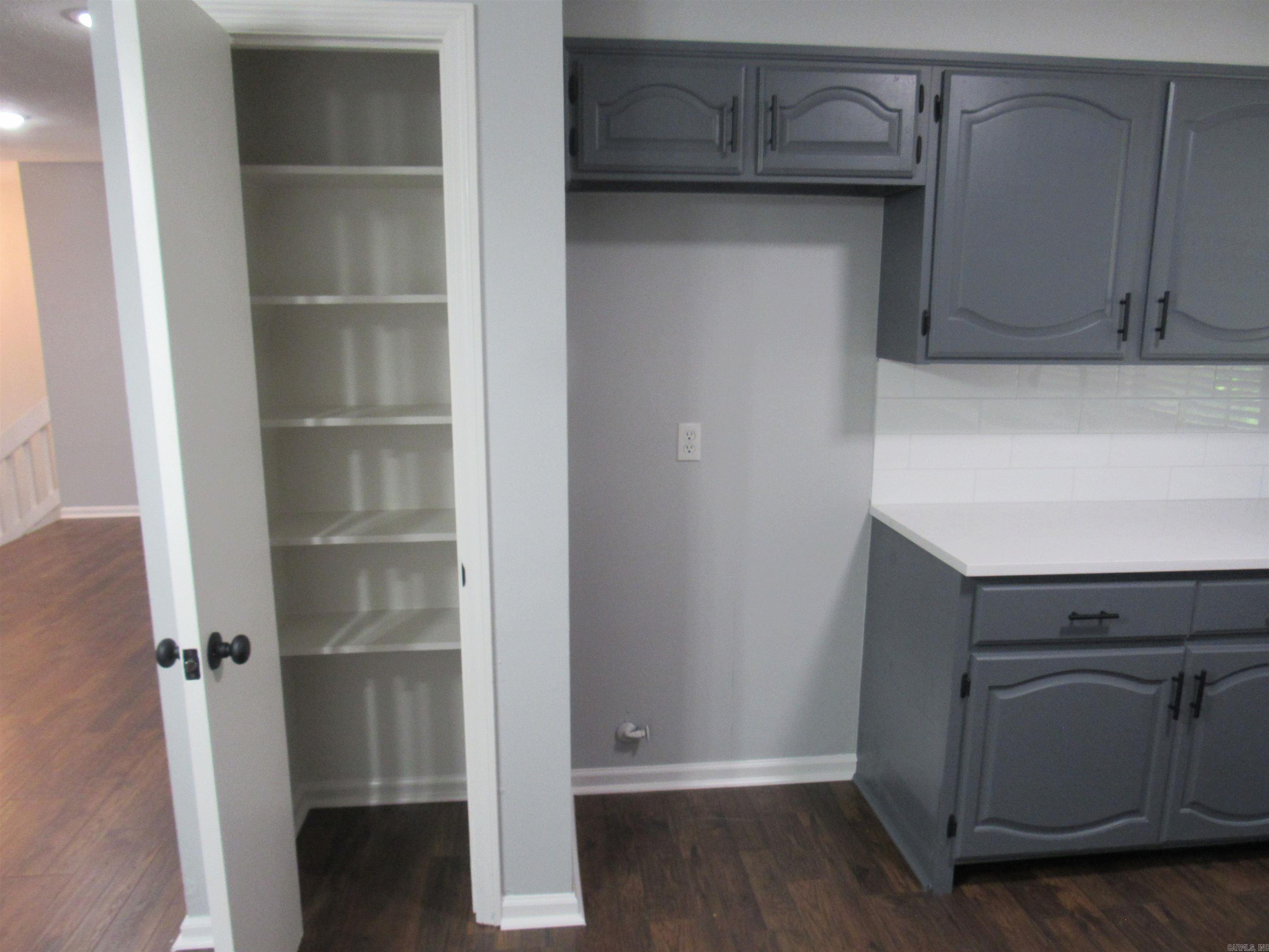 12110 Pleasant Tree Drive Little Rock, AR 72211
