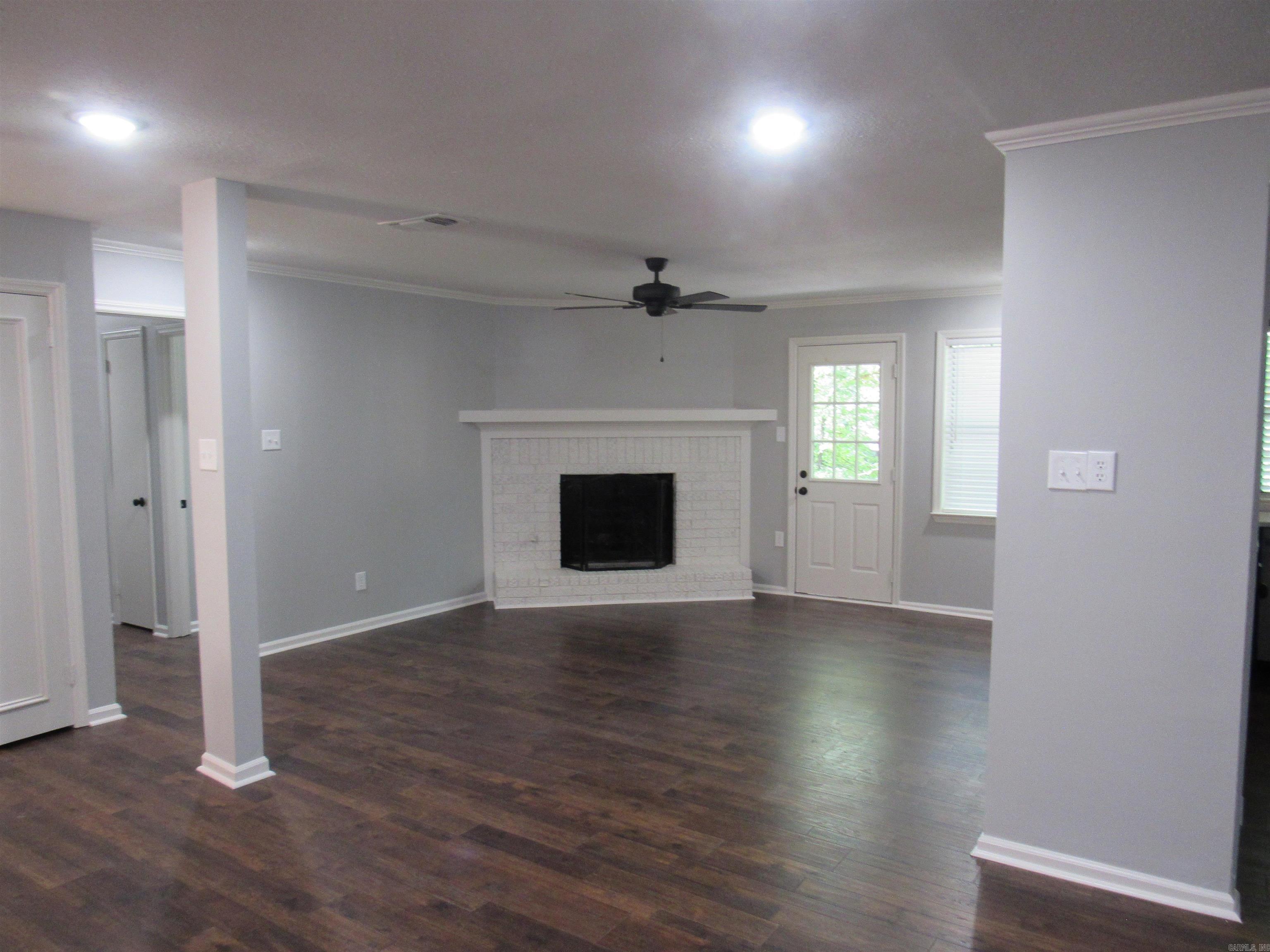12110 Pleasant Tree Drive Little Rock, AR 72211