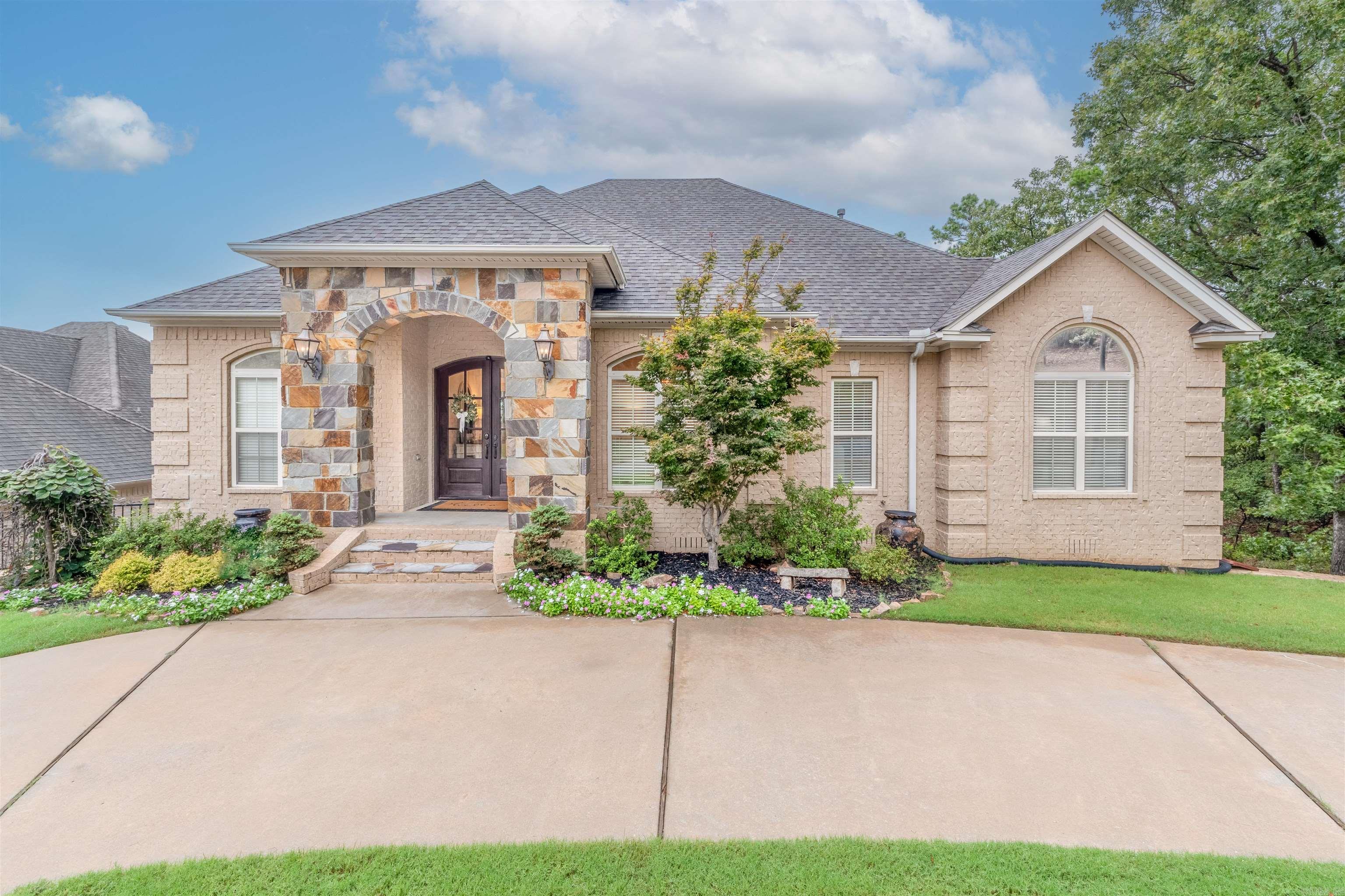 190 Majestic Circle  Maumelle, AR