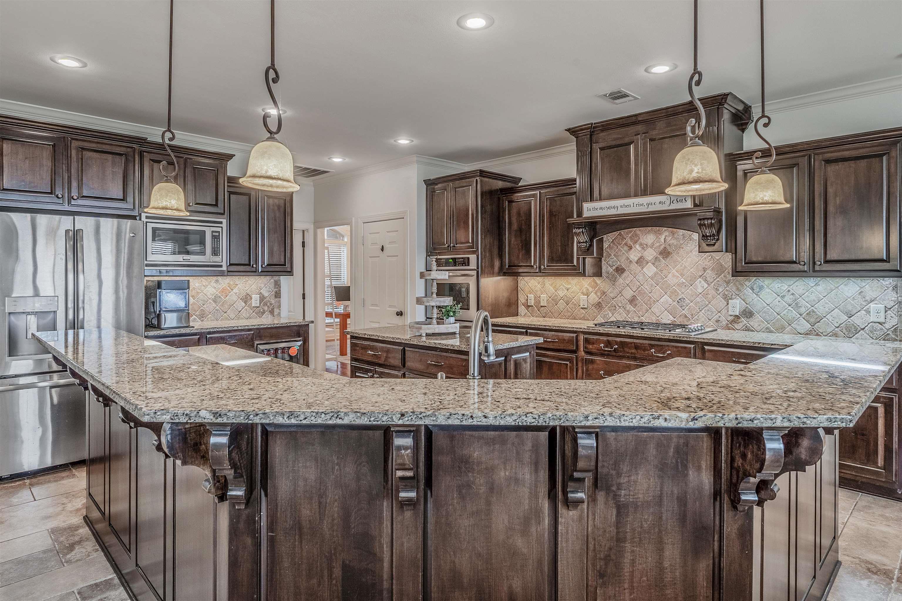 190 Majestic Circle  Maumelle, AR