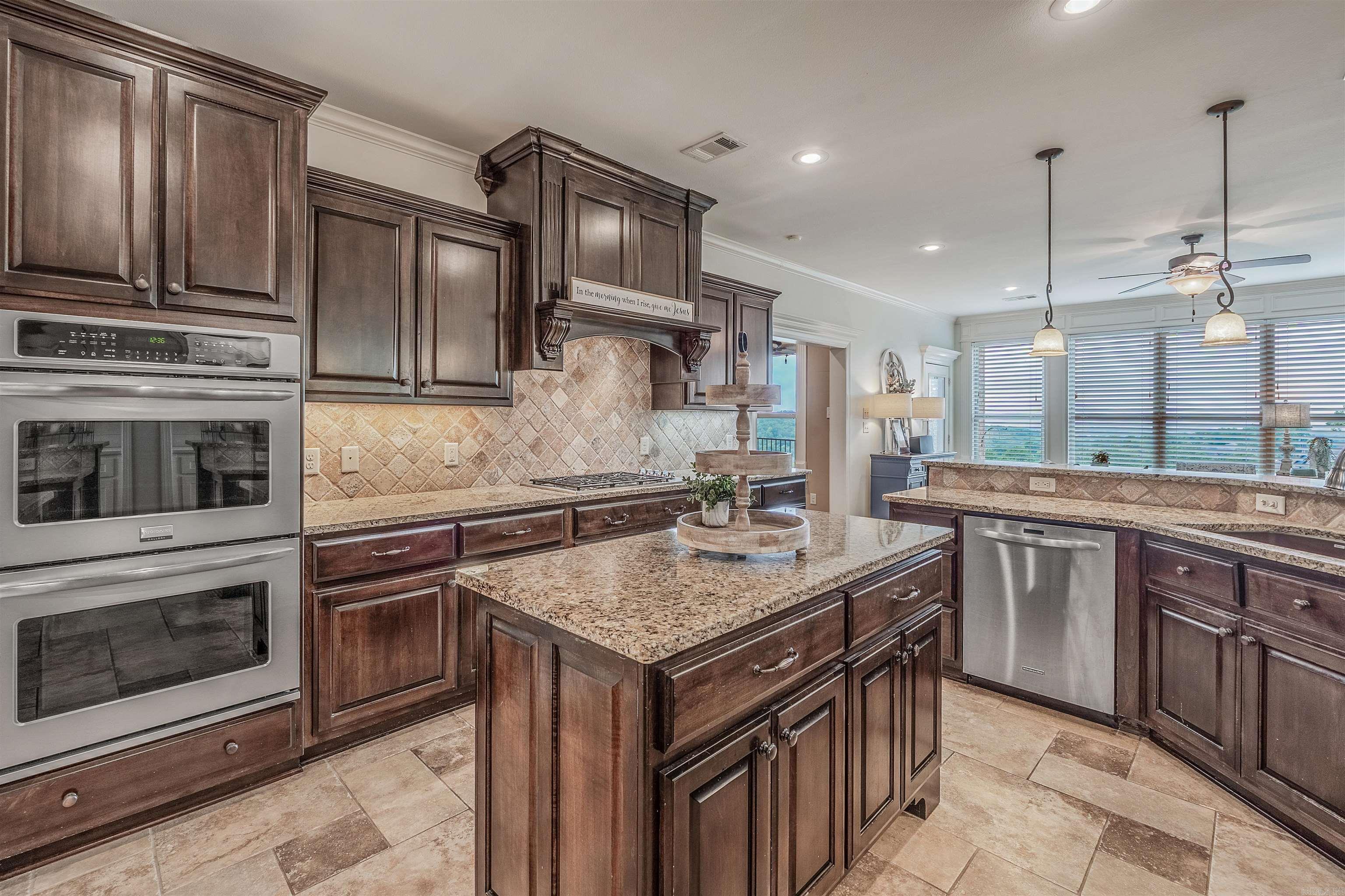 190 Majestic Circle  Maumelle, AR