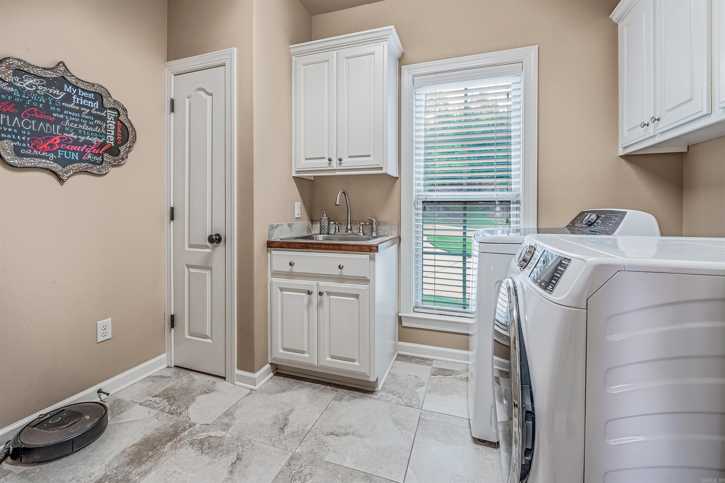 190 Majestic Circle  Maumelle, AR