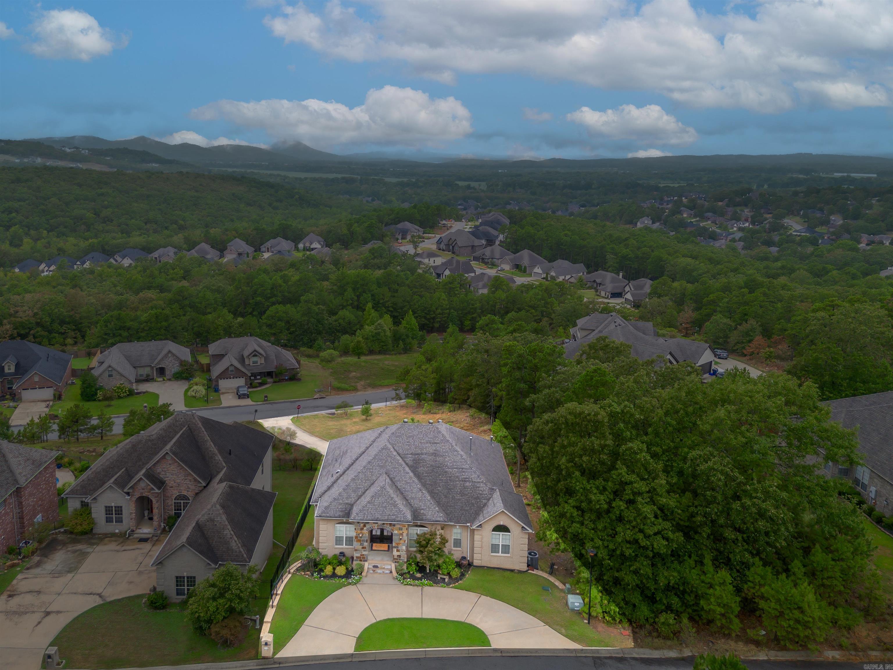 190 Majestic Circle  Maumelle, AR