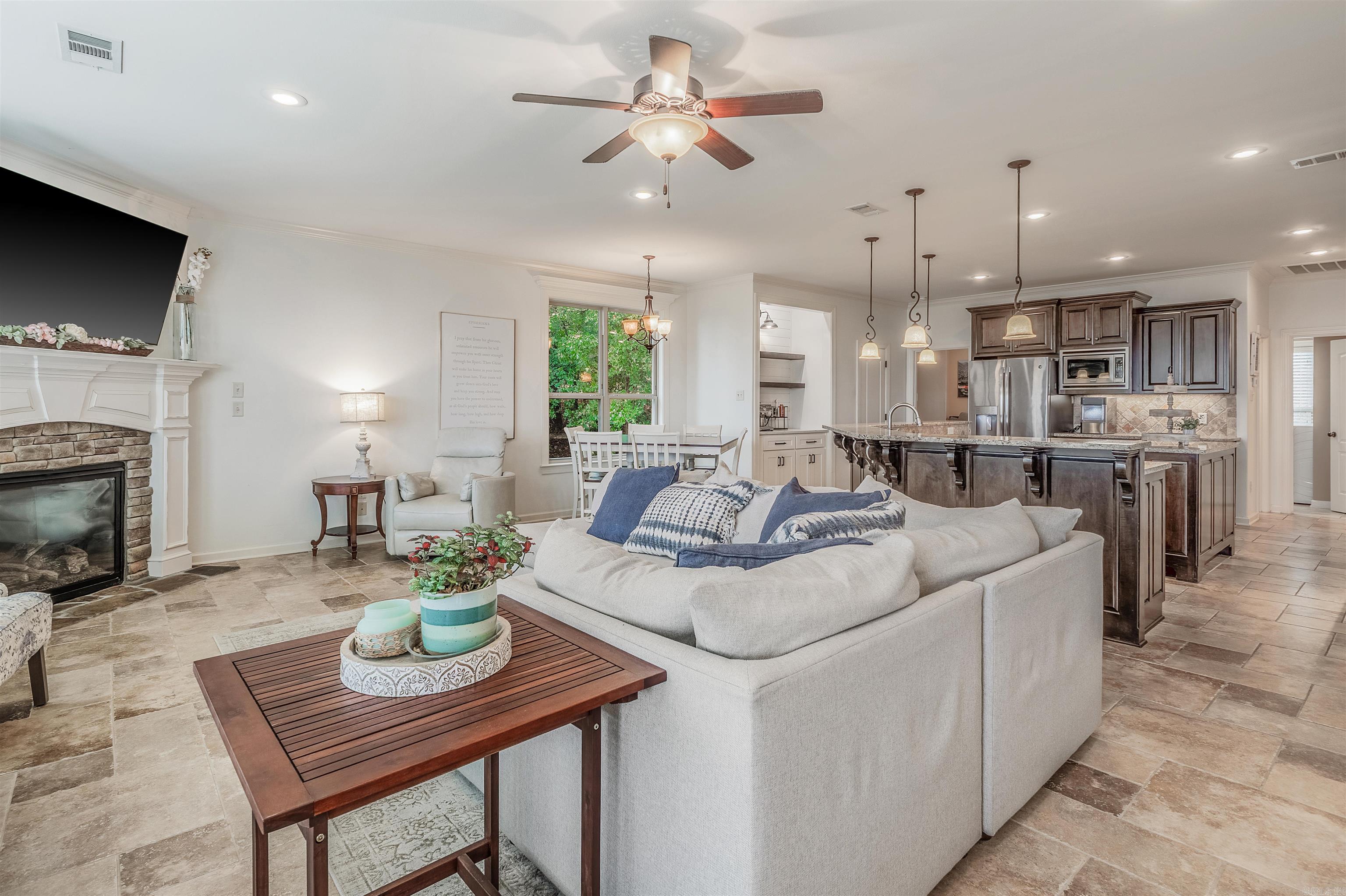 190 Majestic Circle  Maumelle, AR