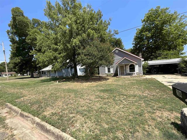 204 N Merrill  New Boston, TX