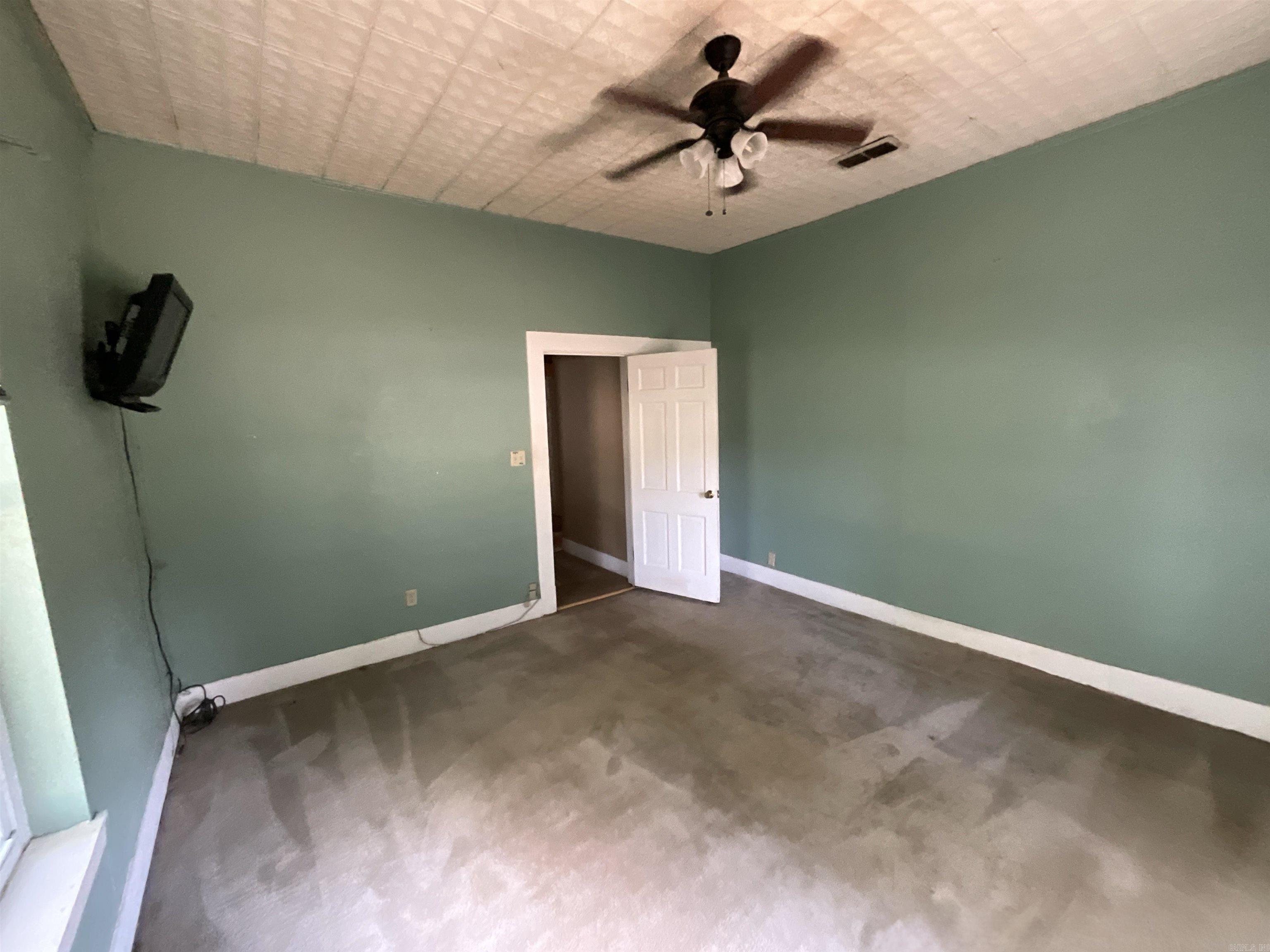 204 N Merrill  New Boston, TX
