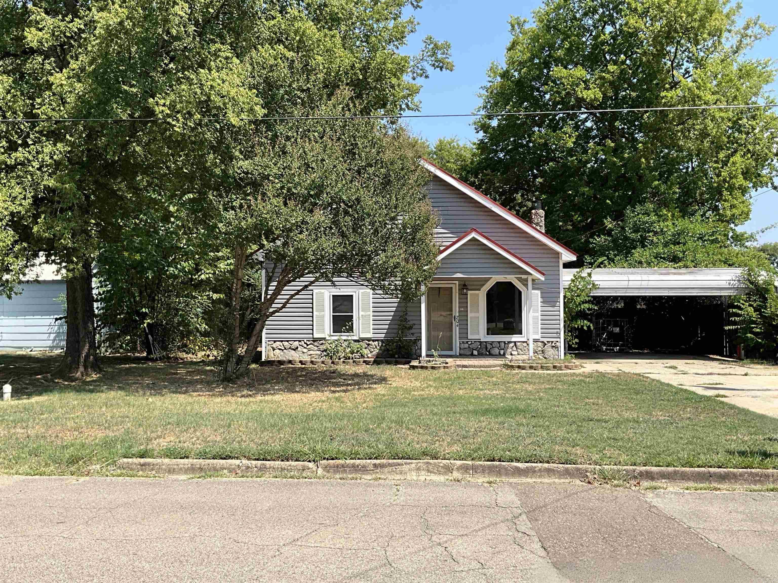 204 N Merrill  New Boston, TX
