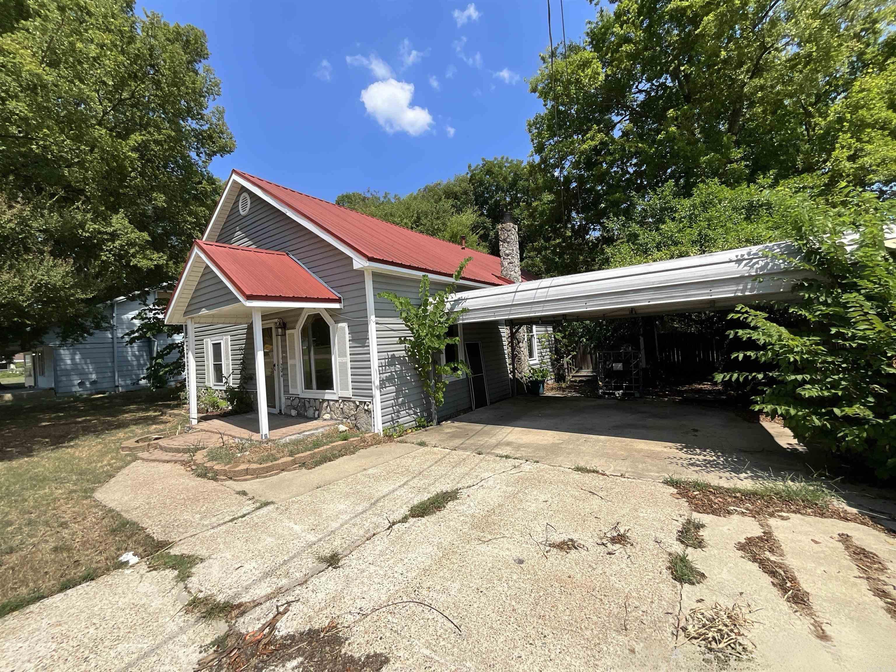204 N Merrill  New Boston, TX