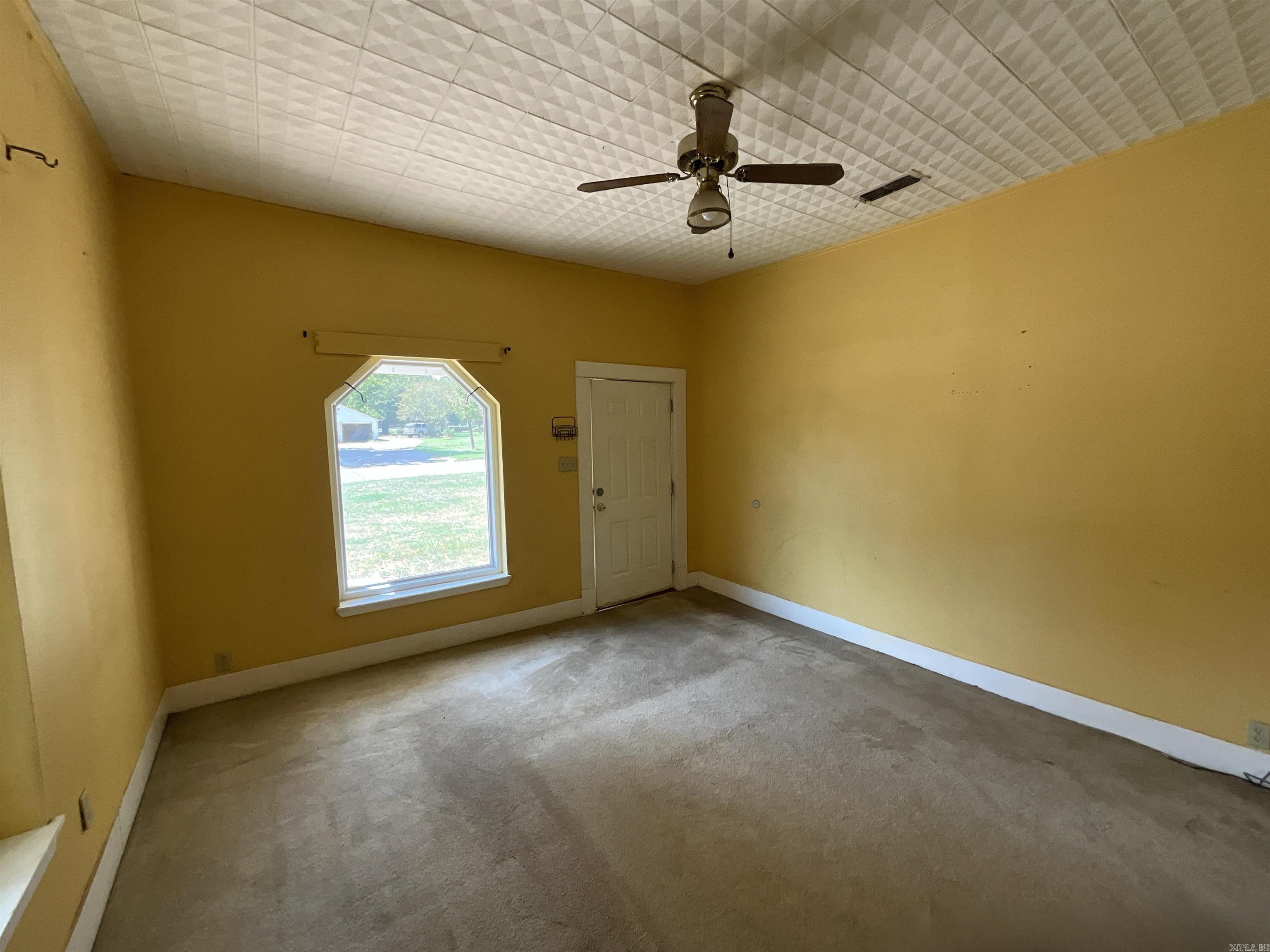 204 N Merrill  New Boston, TX