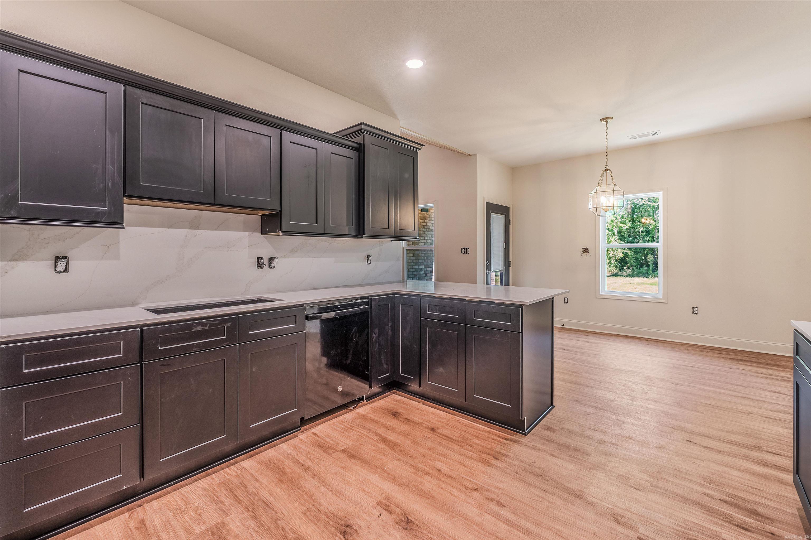 1005 N Jeff Davis  Jacksonville, AR