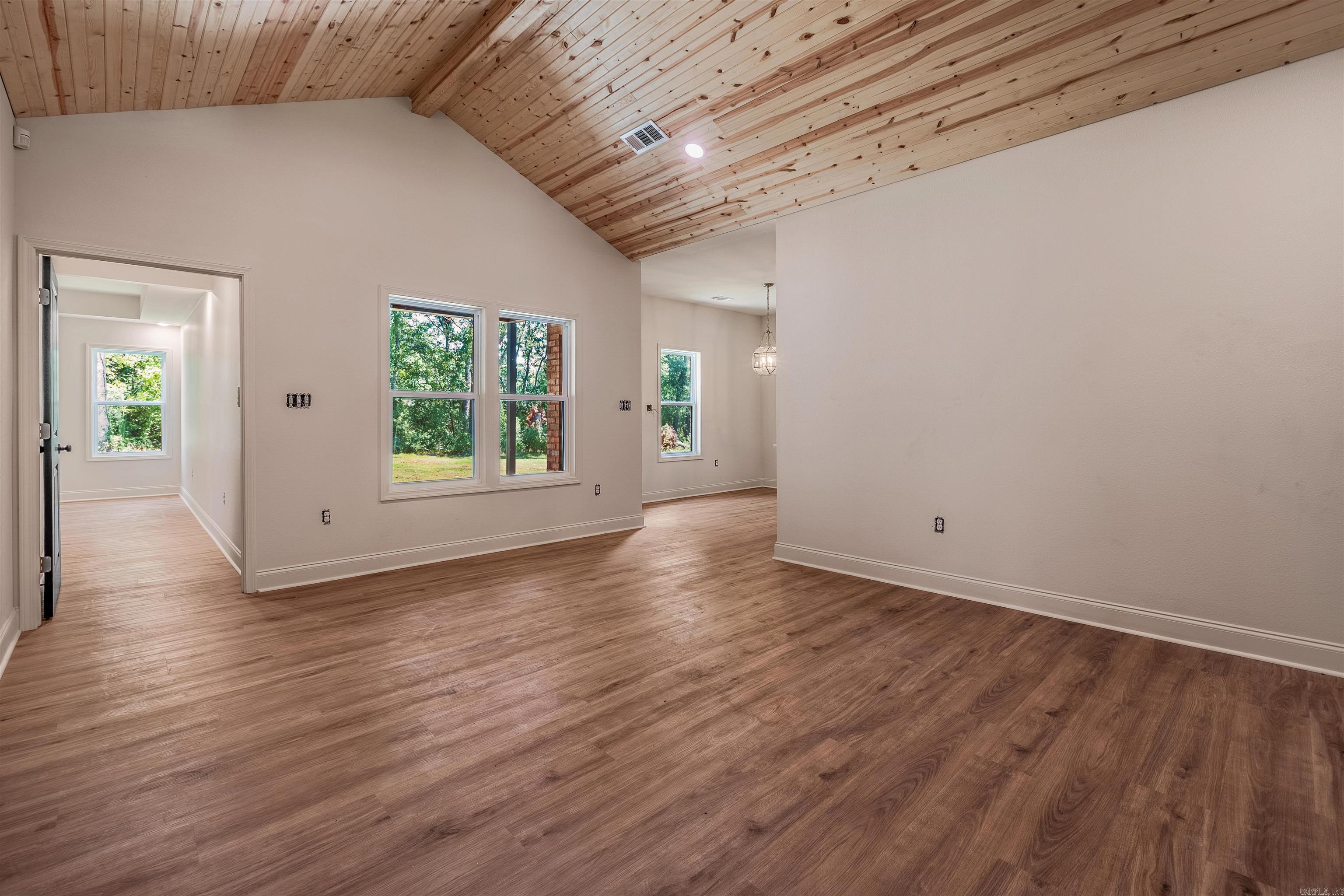 1005 N Jeff Davis  Jacksonville, AR