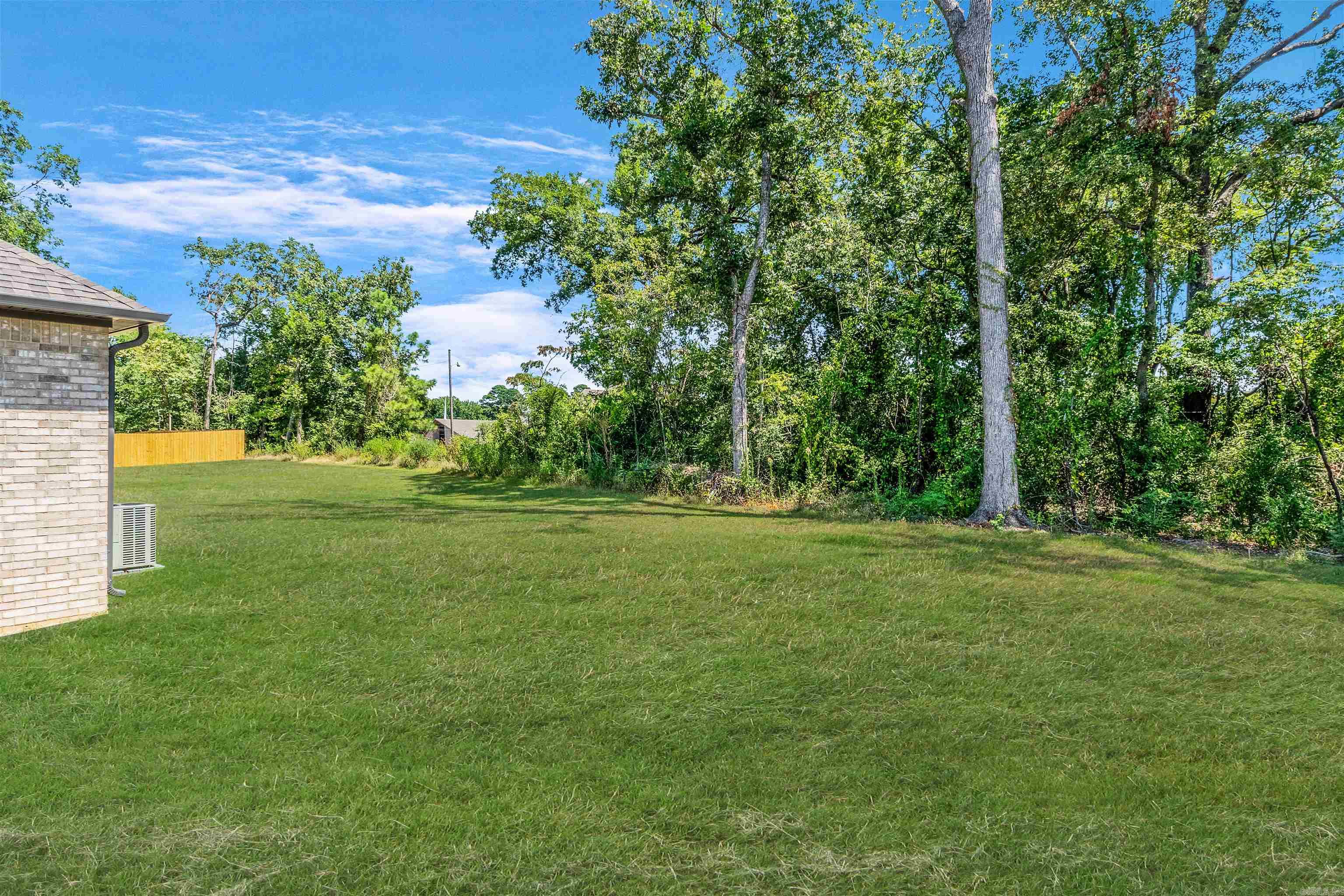 1005 N Jeff Davis  Jacksonville, AR
