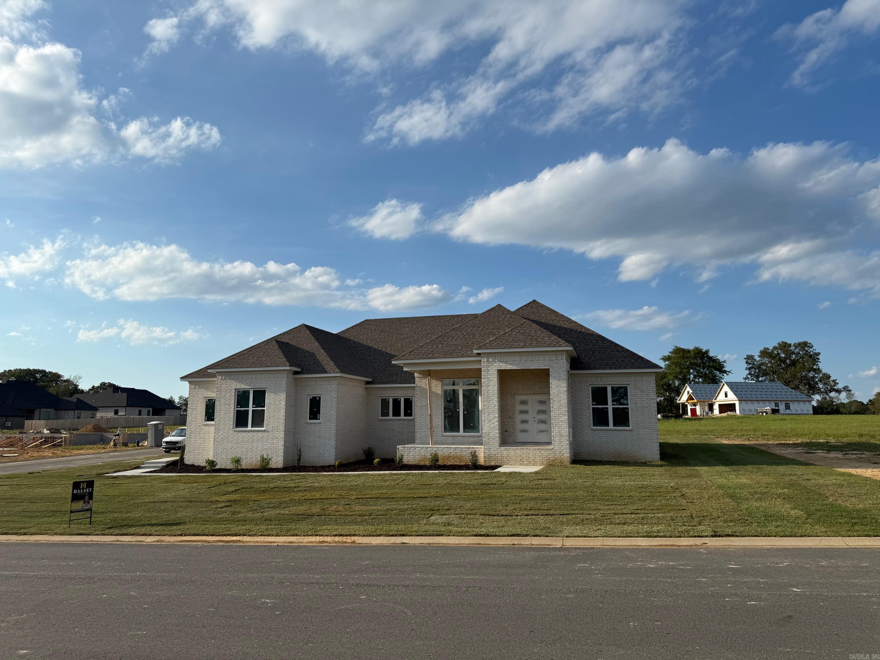1616 Secretariat Way Searcy, AR 72143