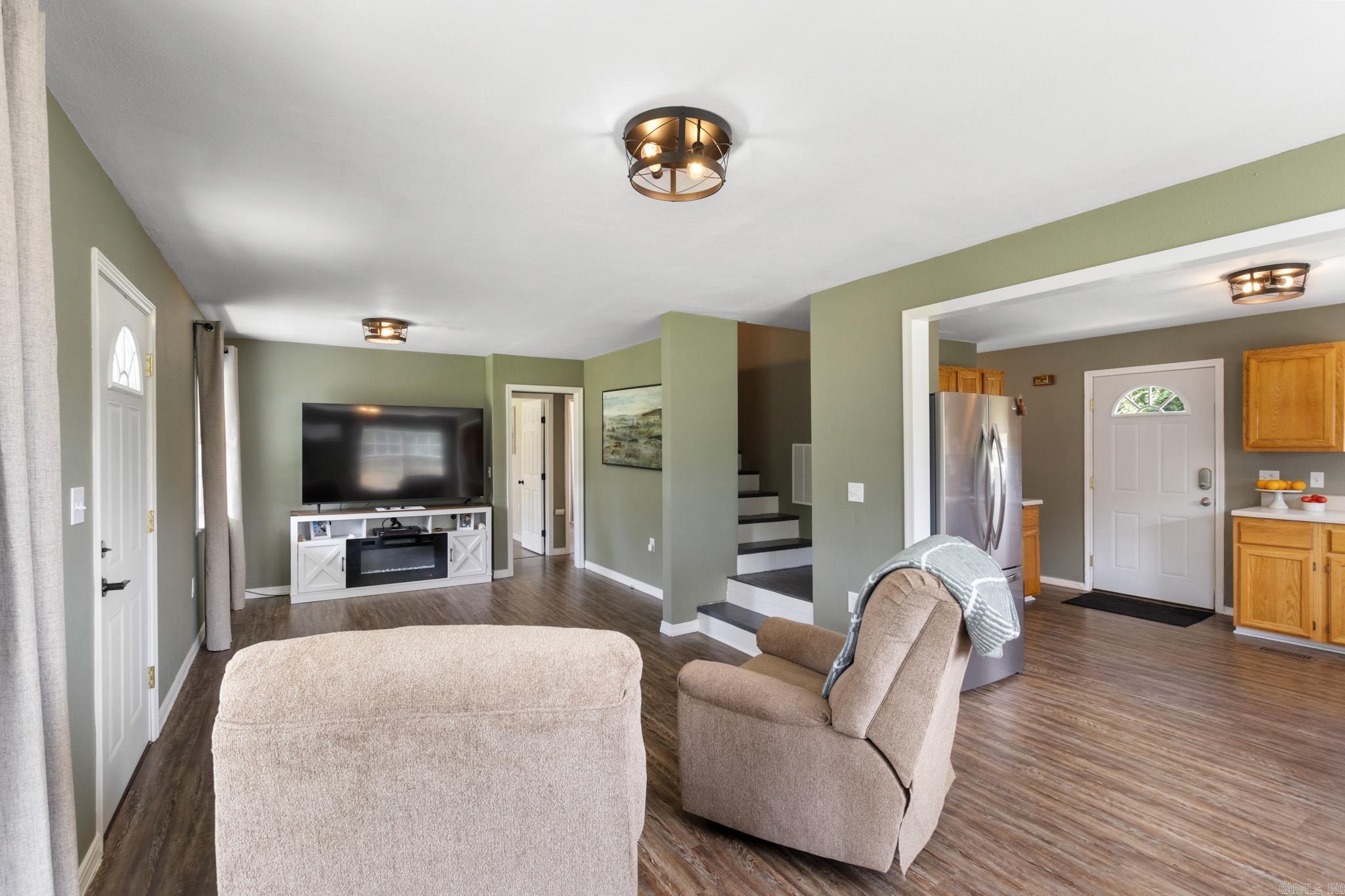 9 White Oak  Enola, AR