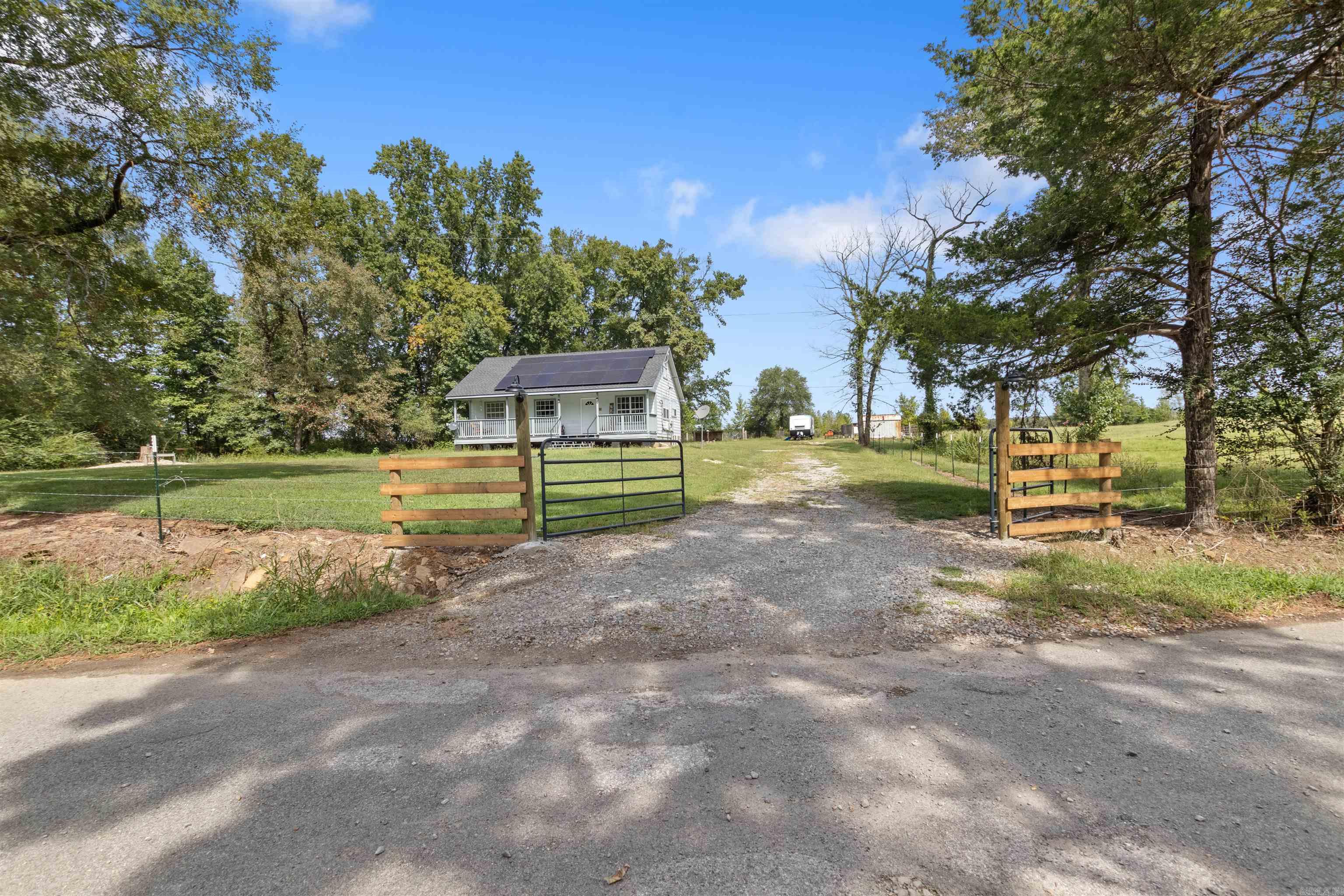9 White Oak  Enola, AR