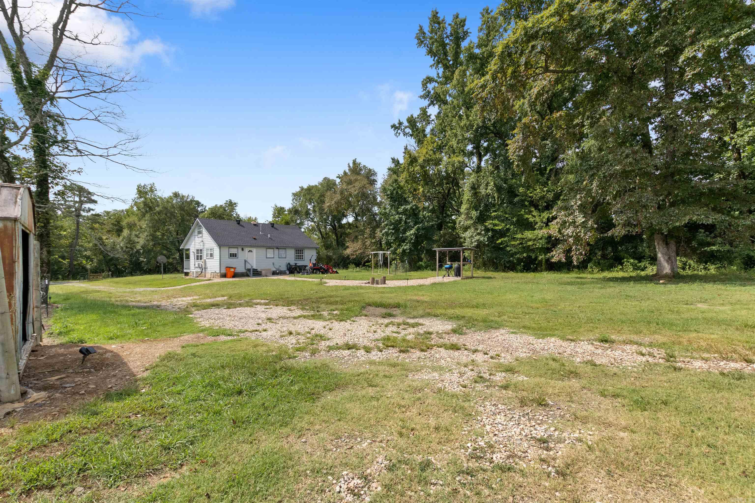 9 White Oak  Enola, AR