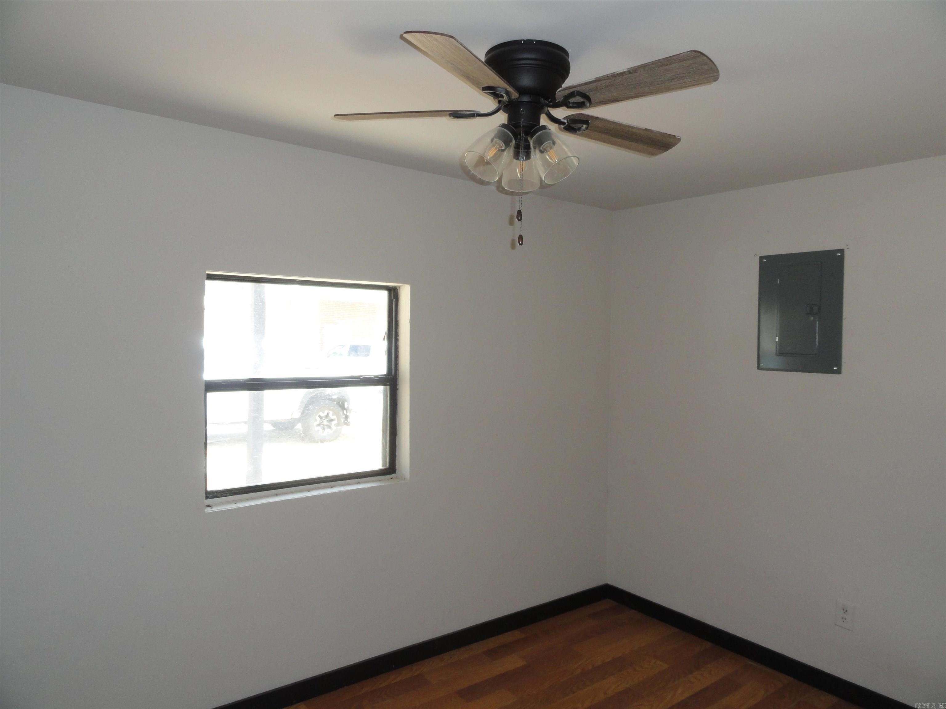405 Oak  Leslie, AR